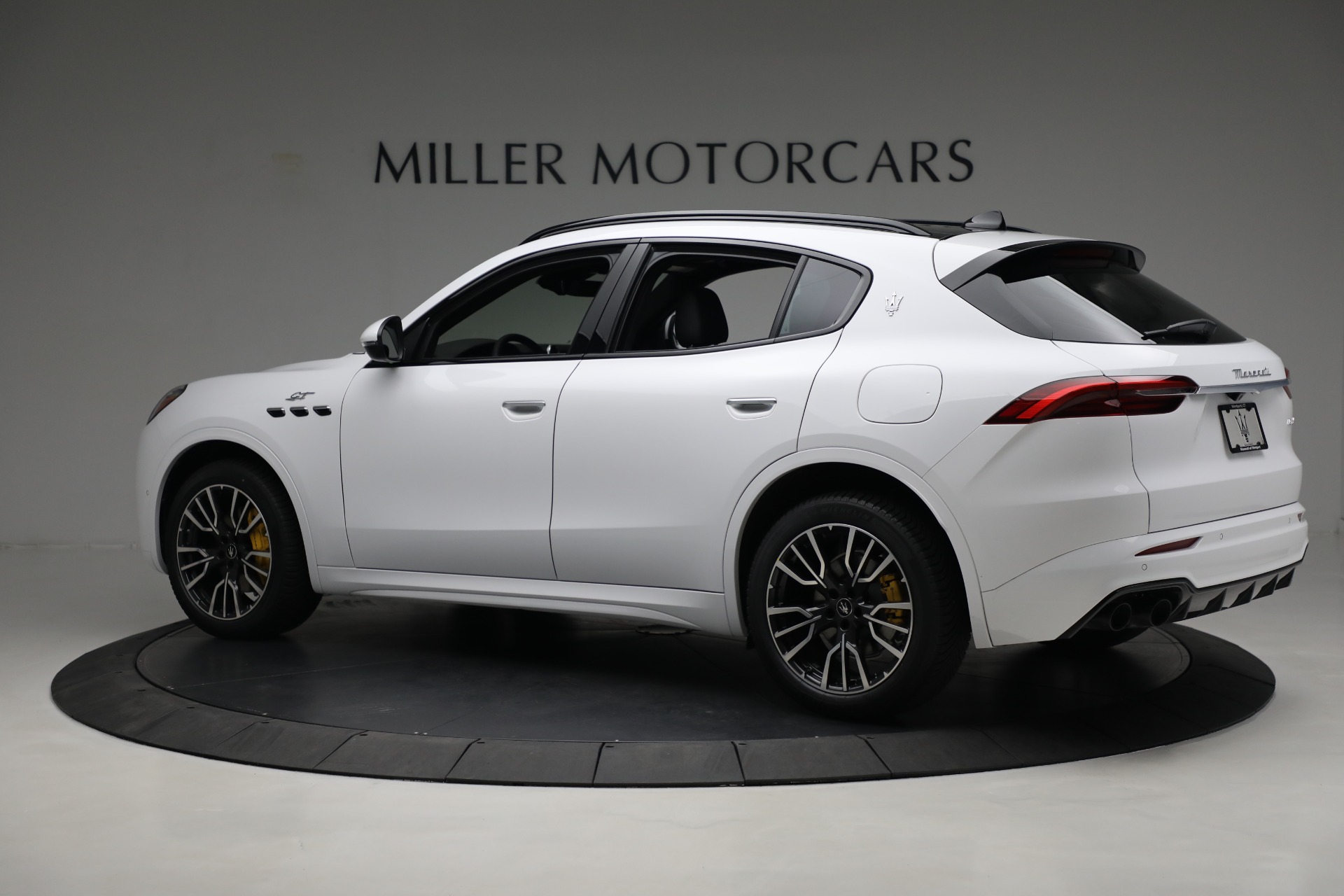 New 2023 Maserati Grecale GT | St. Petersburg, FL