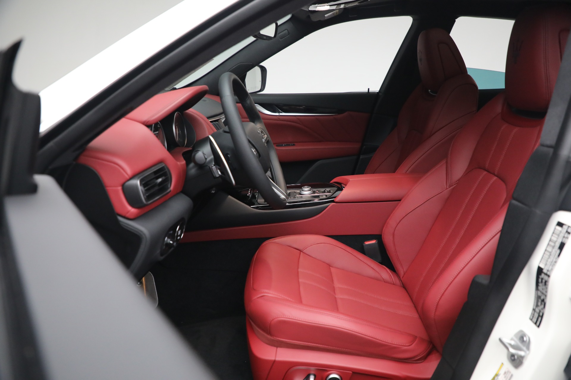 New 2023 Maserati Levante GT | St. Petersburg, FL