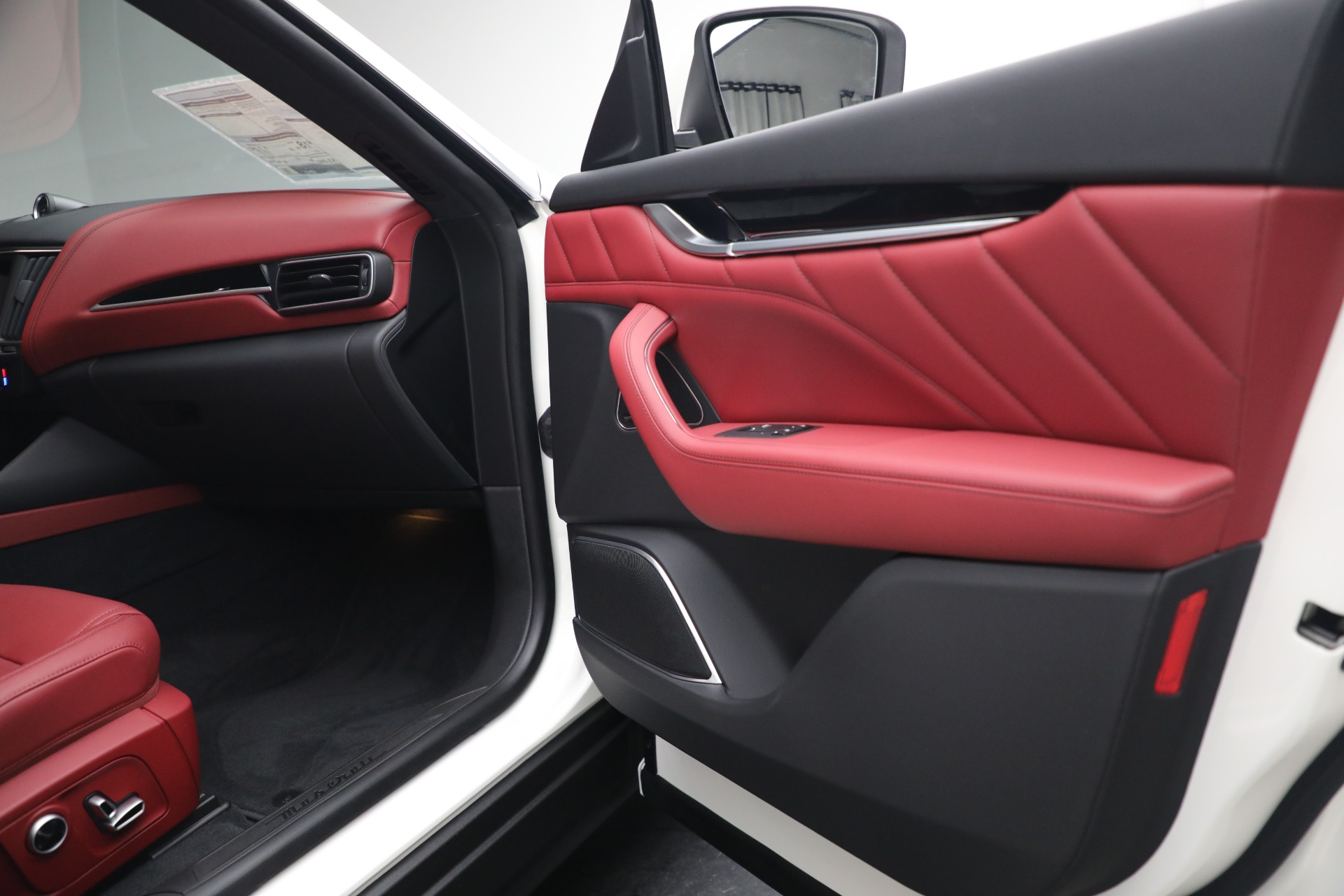 New 2023 Maserati Levante GT | St. Petersburg, FL