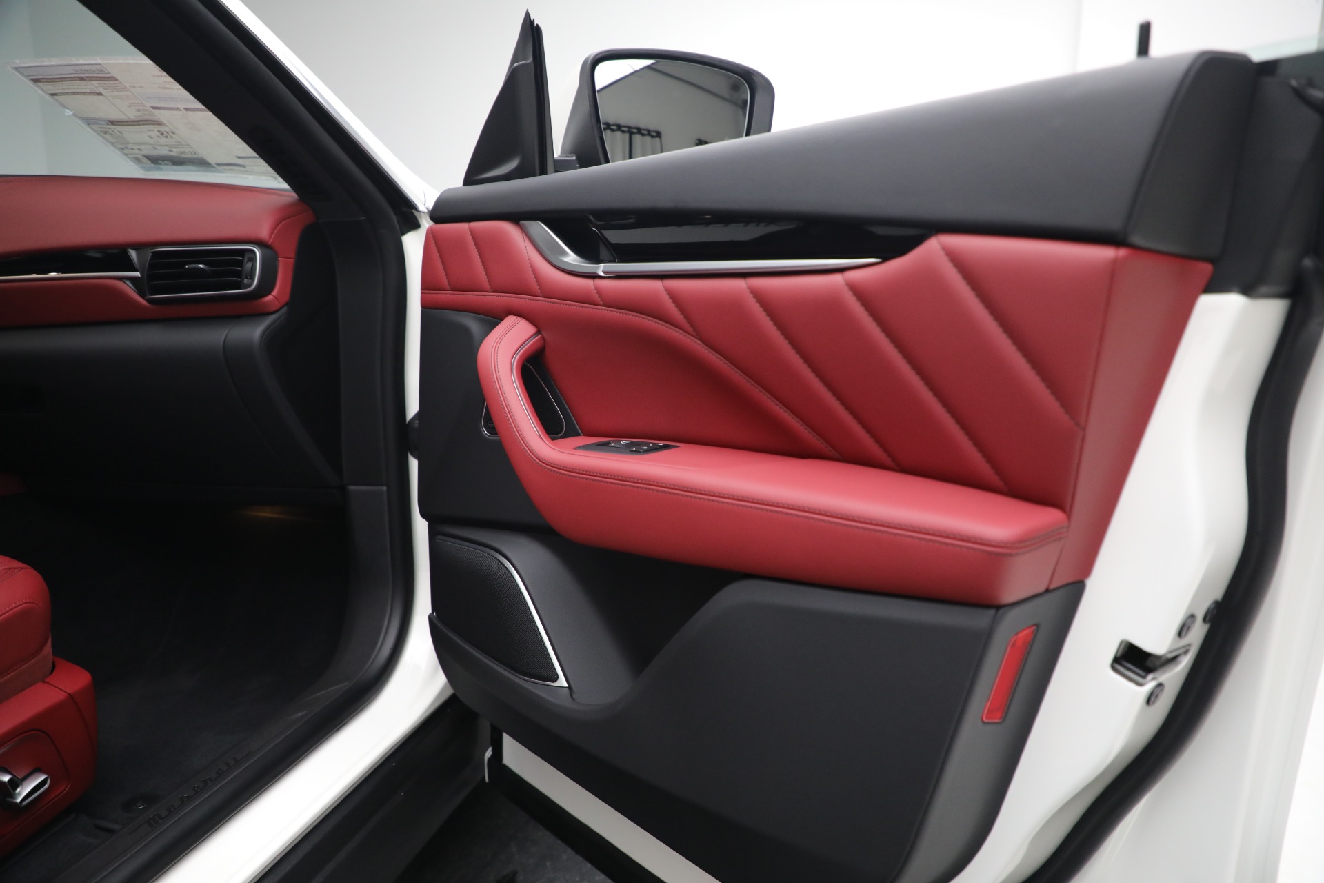 New 2023 Maserati Levante GT | St. Petersburg, FL