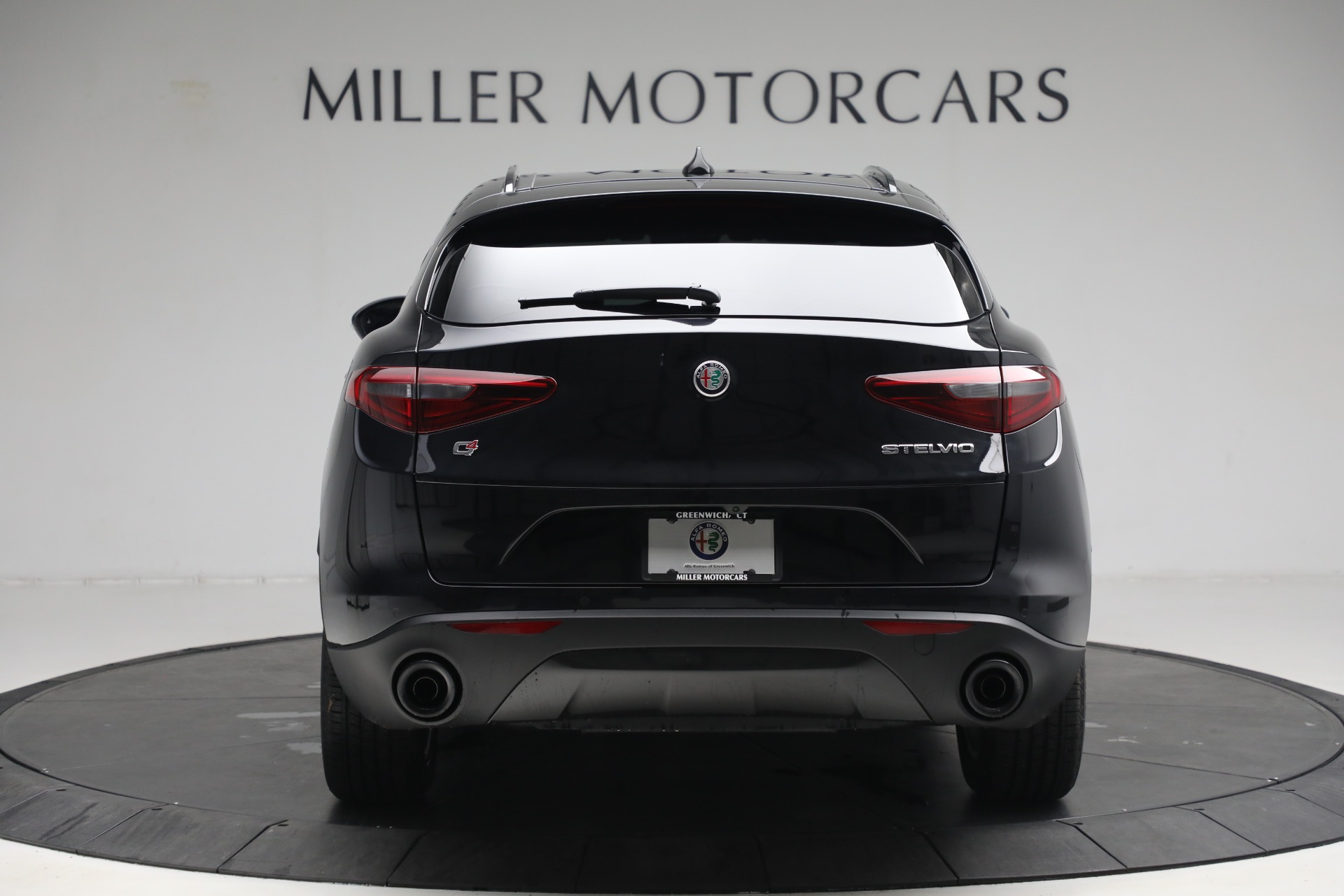 New 2023 Alfa Romeo Stelvio Sprint | St. Petersburg, FL