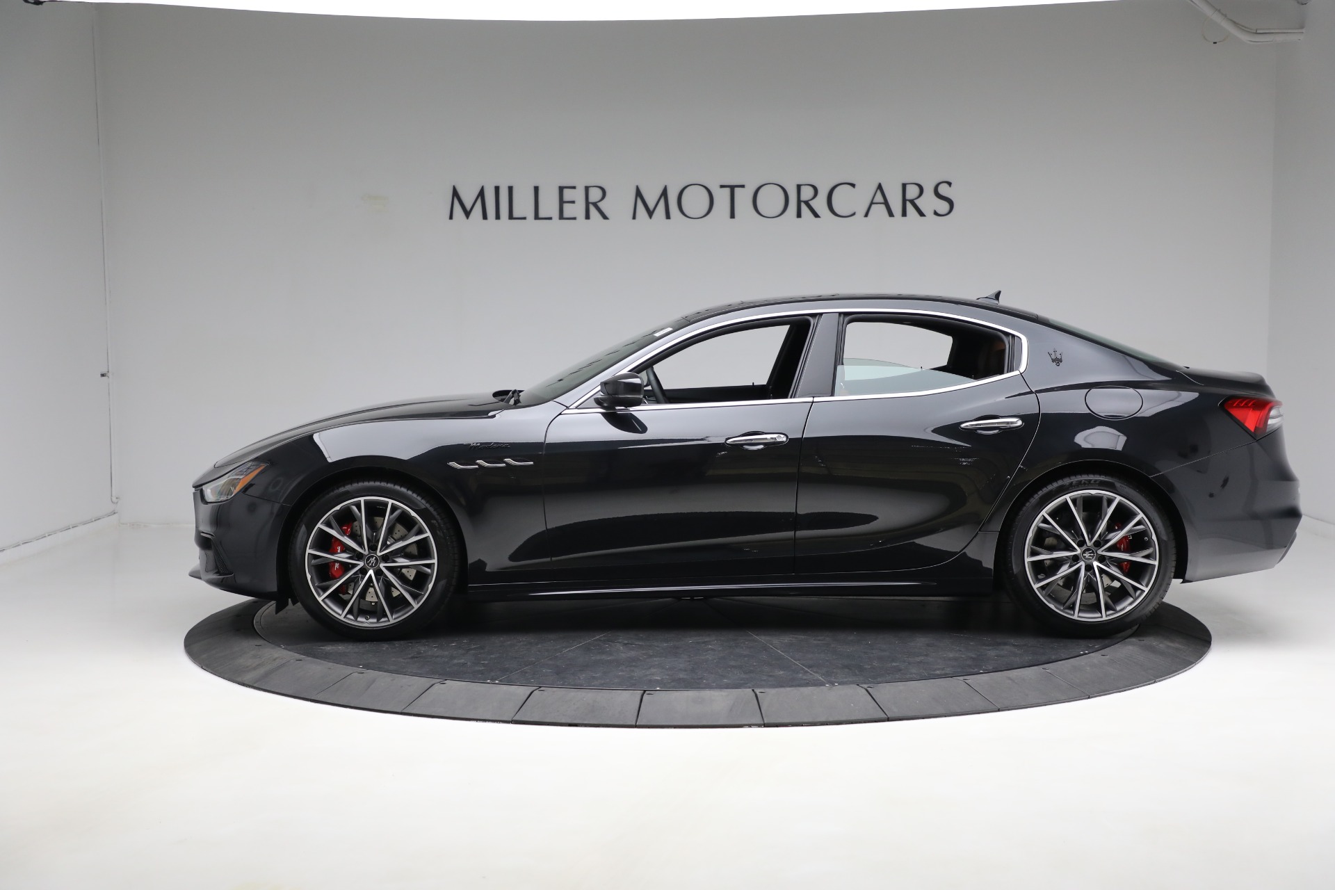 New 2023 Maserati Ghibli Modena Q4 | St. Petersburg, FL