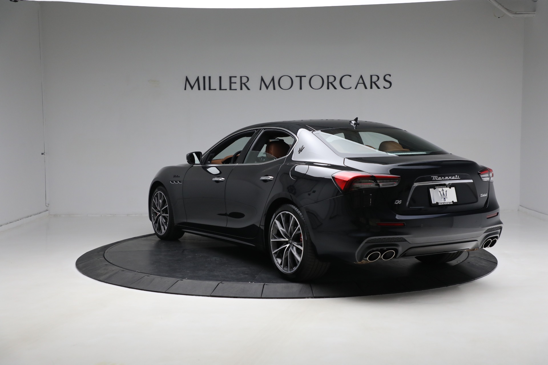 New 2023 Maserati Ghibli Modena Q4 | St. Petersburg, FL