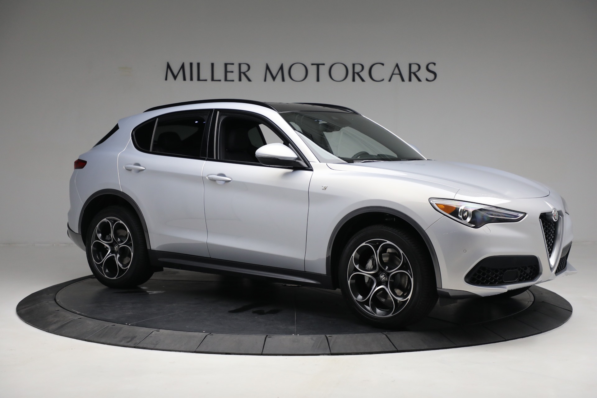 New 2023 Alfa Romeo Stelvio Ti | St. Petersburg, FL