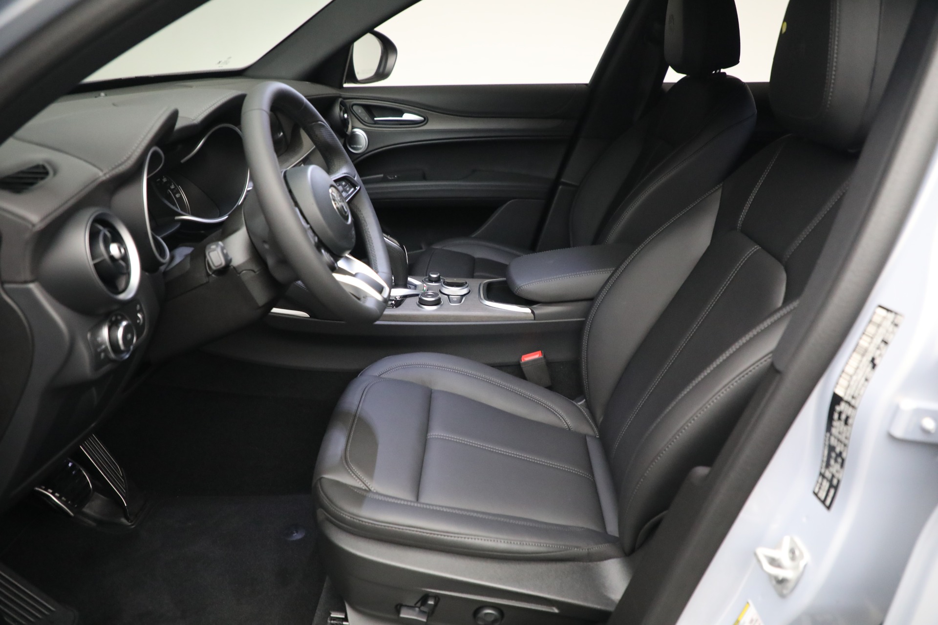 New 2023 Alfa Romeo Stelvio Ti | St. Petersburg, FL