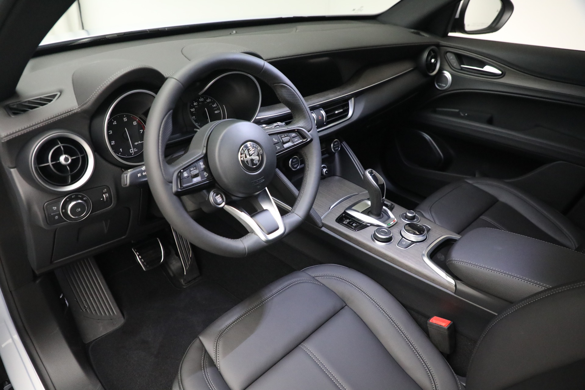 New 2023 Alfa Romeo Stelvio Ti | St. Petersburg, FL