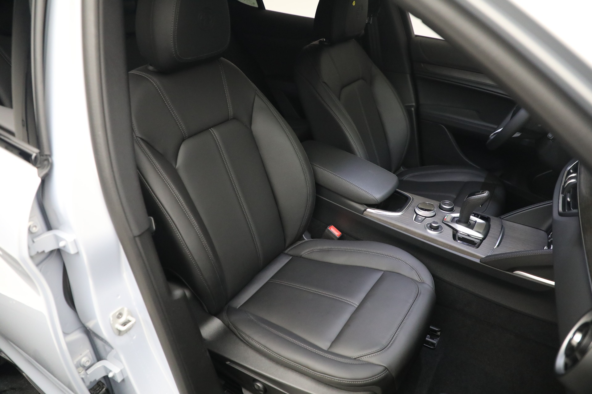 New 2023 Alfa Romeo Stelvio Ti | St. Petersburg, FL