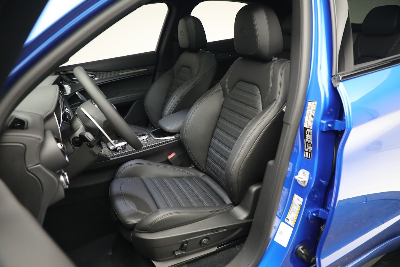 New 2023 Alfa Romeo Stelvio Quadrifoglio | St. Petersburg, FL