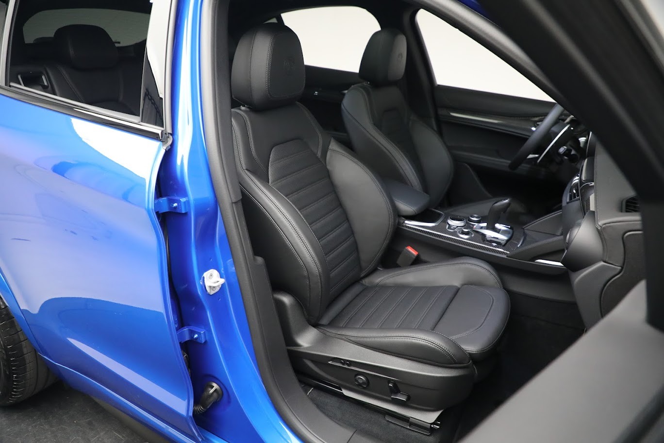 New 2023 Alfa Romeo Stelvio Quadrifoglio | St. Petersburg, FL