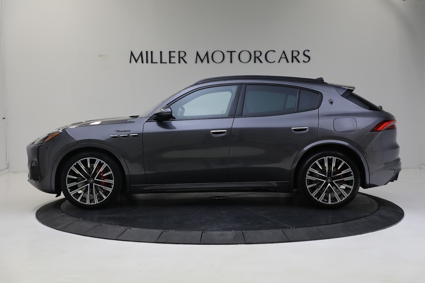 New 2023 Maserati Grecale Modena | St. Petersburg, FL