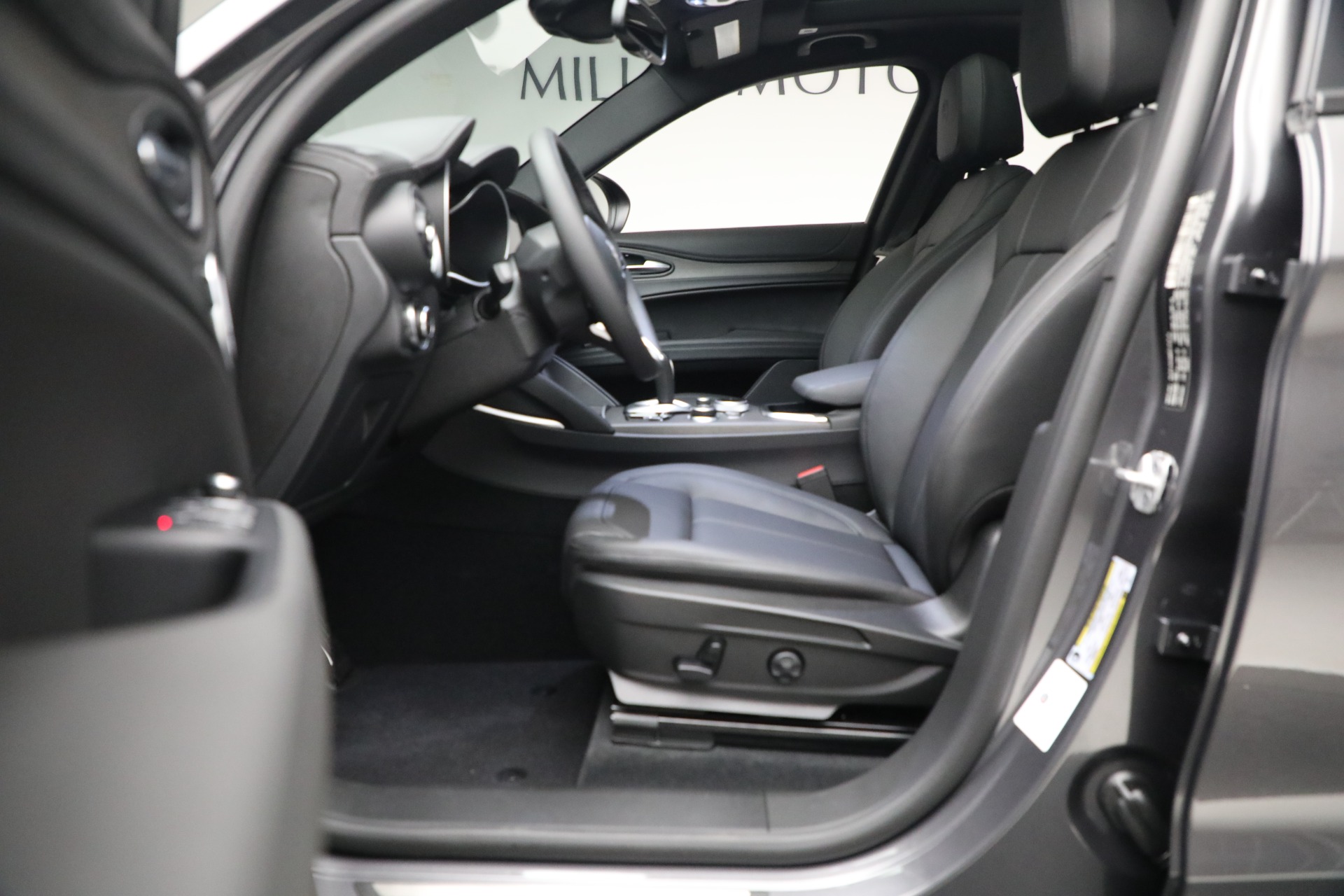 New 2023 Alfa Romeo Stelvio Ti | St. Petersburg, FL