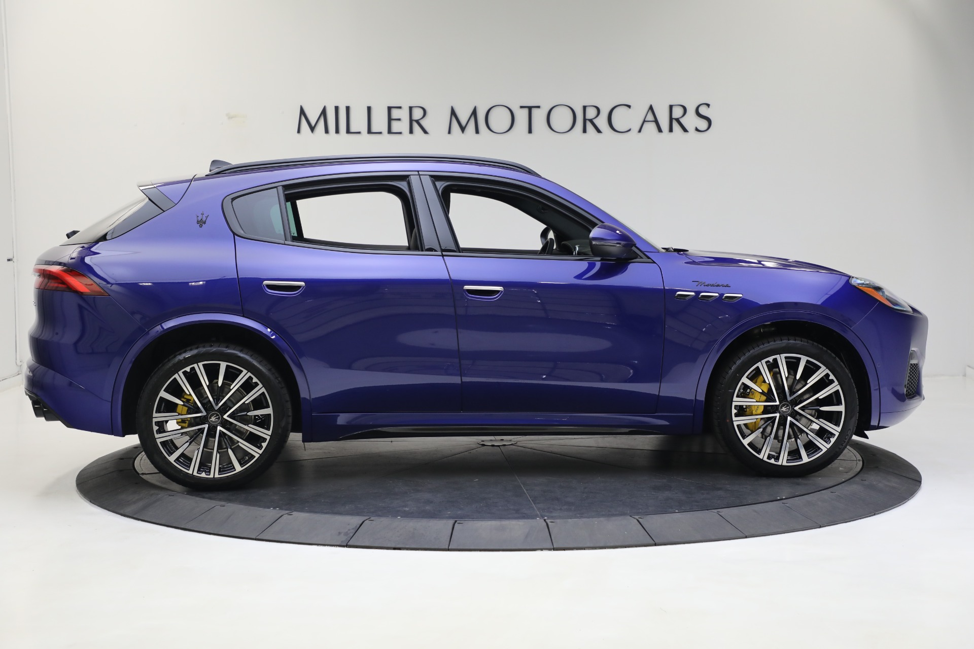New 2023 Maserati Grecale Modena | St. Petersburg, FL