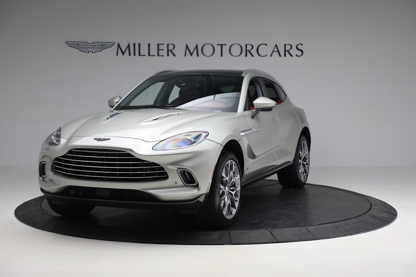 Used 2021 Aston Martin DBX | St. Petersburg, FL