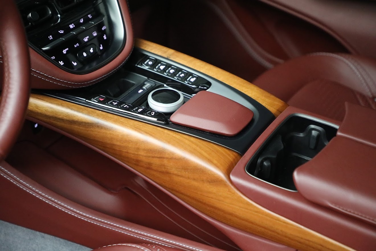 Used 2021 Aston Martin DBX | St. Petersburg, FL