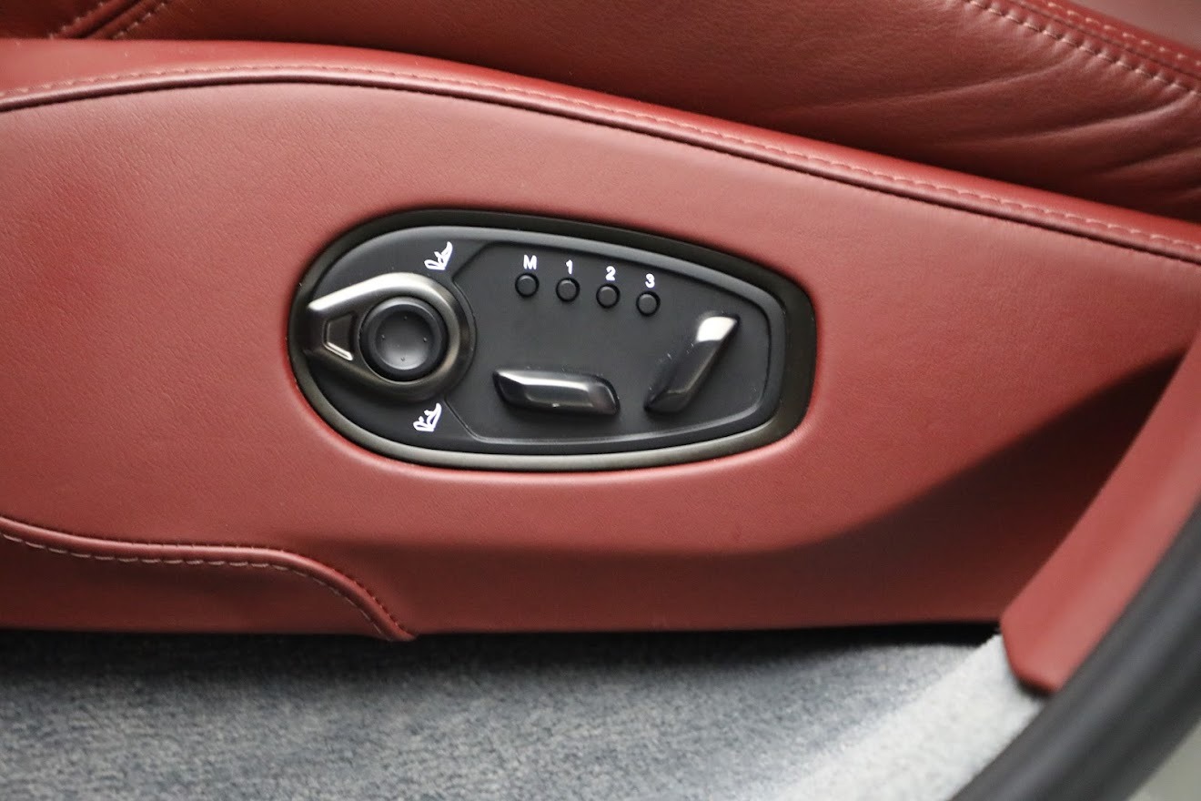 Used 2021 Aston Martin DBX | St. Petersburg, FL