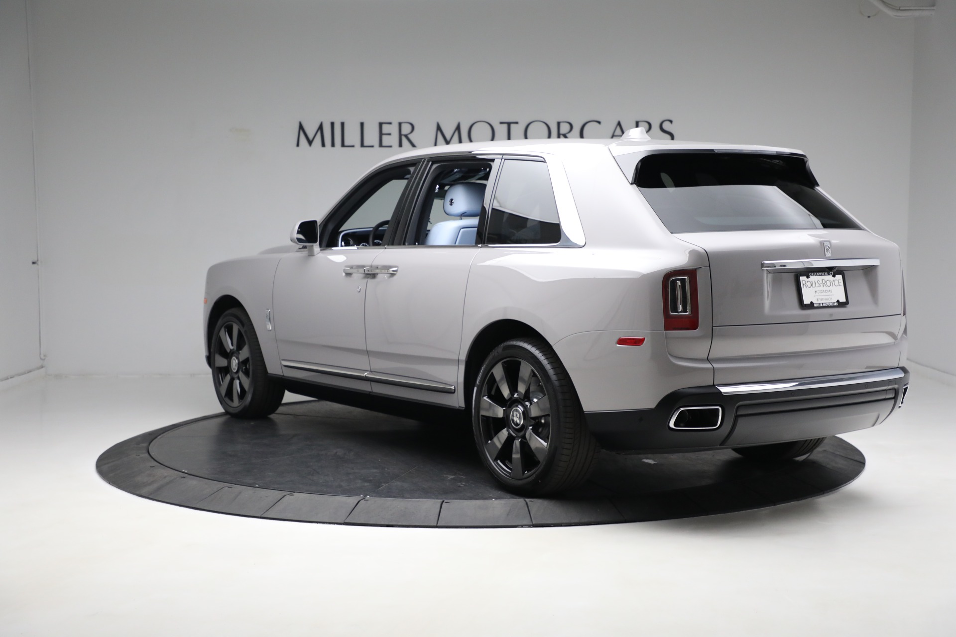 New 2023 Rolls-Royce Cullinan | St. Petersburg, FL