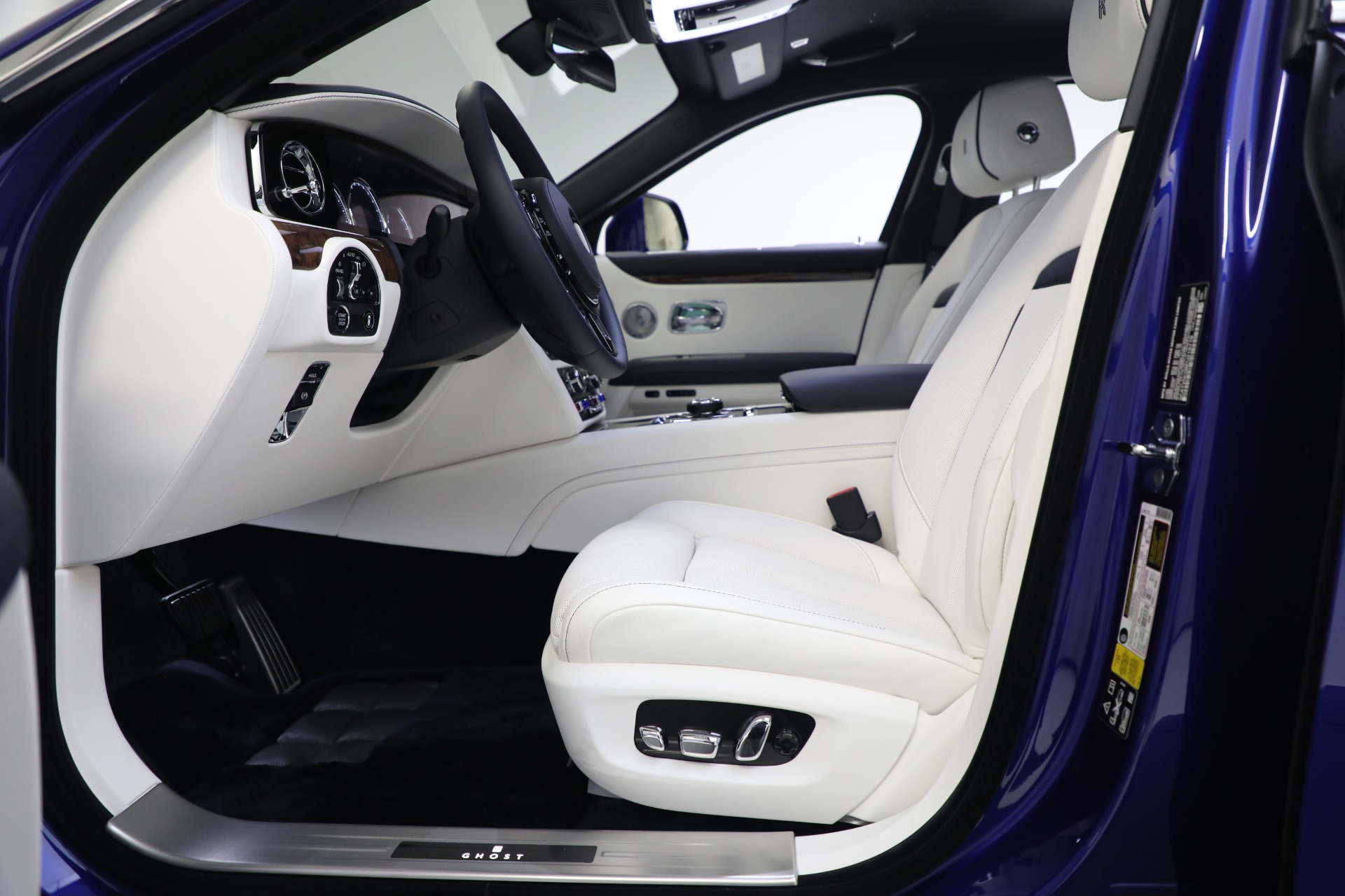New 2023 Rolls-Royce Ghost | St. Petersburg, FL