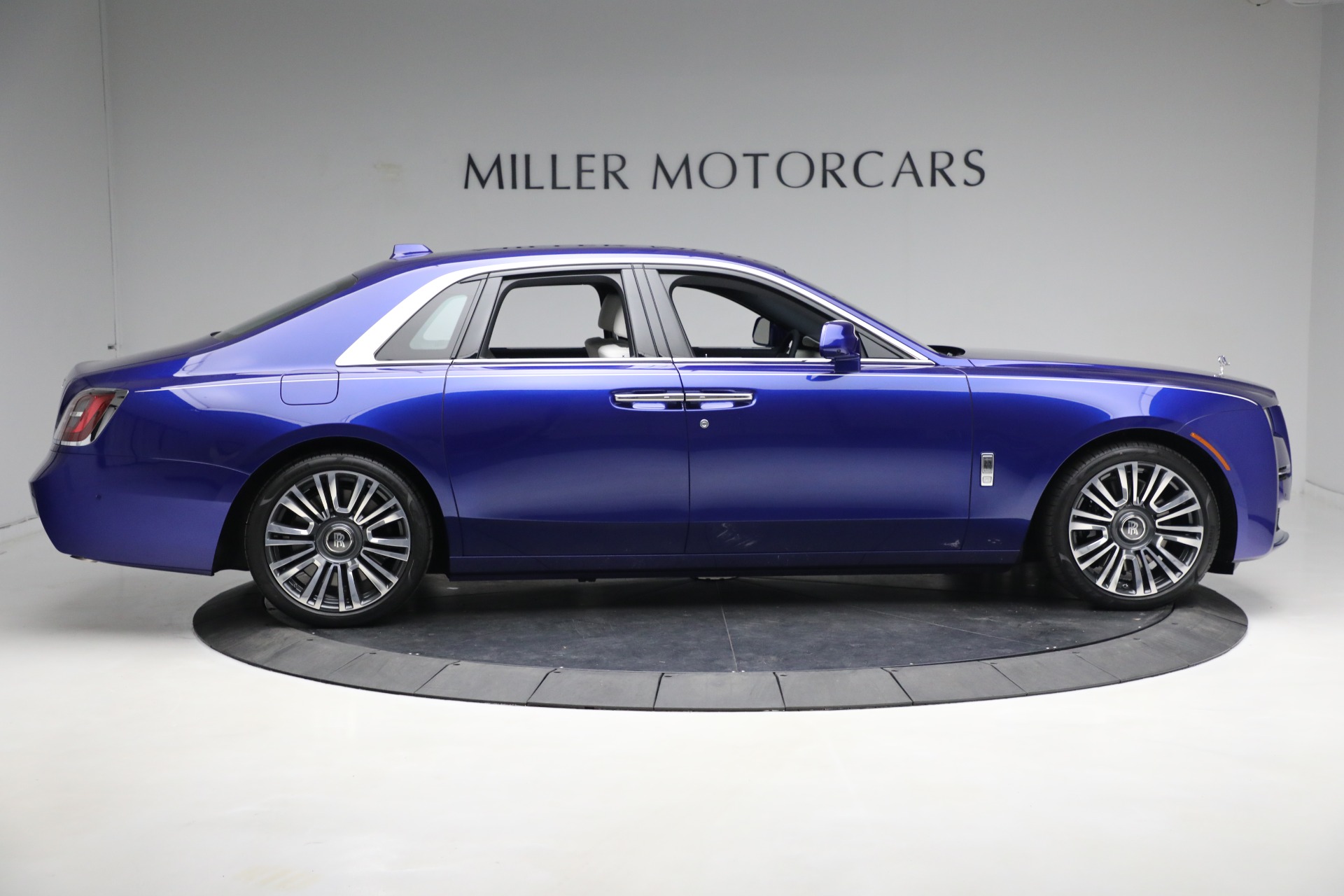 New 2023 Rolls-Royce Ghost | St. Petersburg, FL