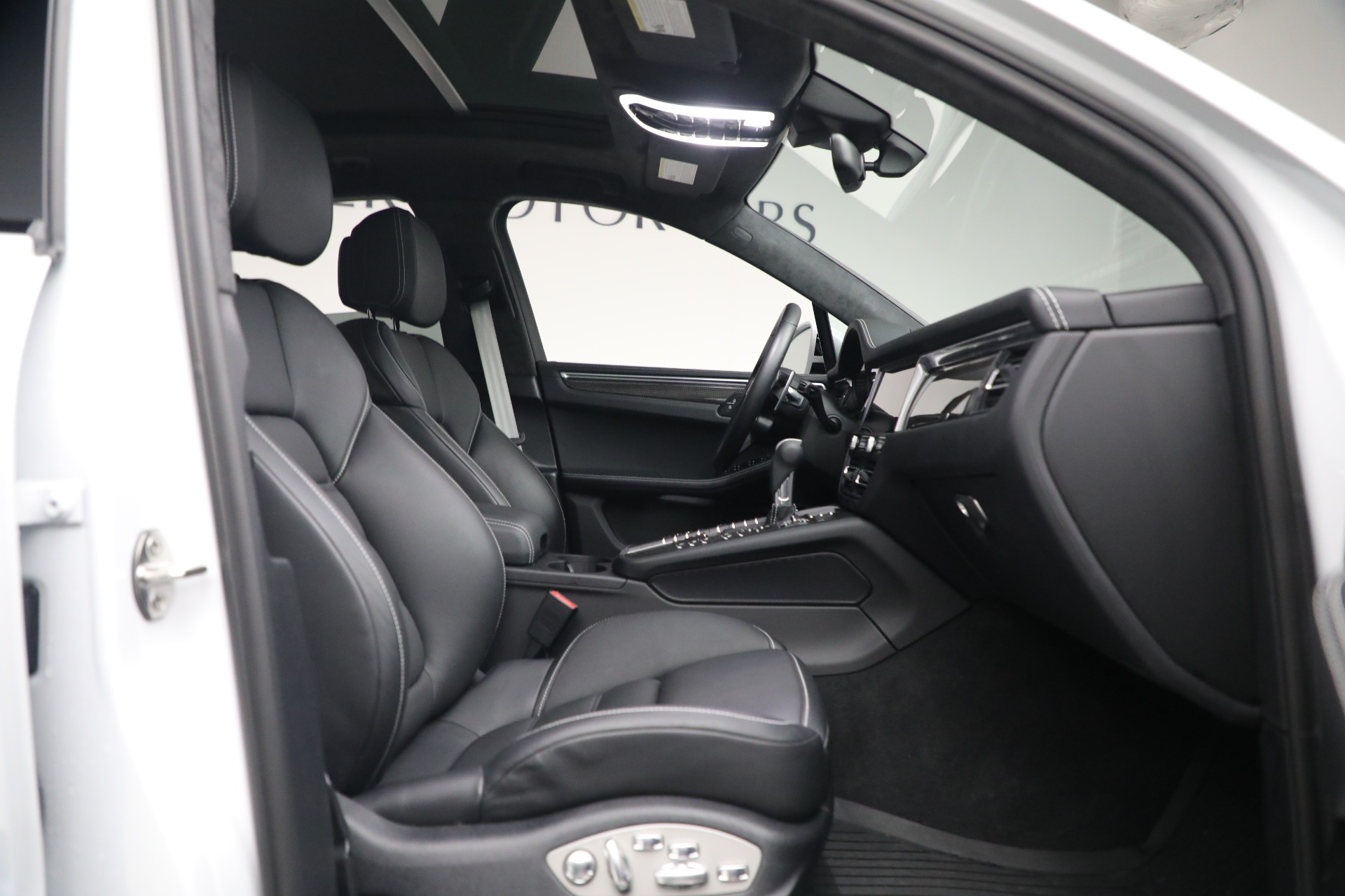 Used 2021 Porsche Macan Turbo | St. Petersburg, FL
