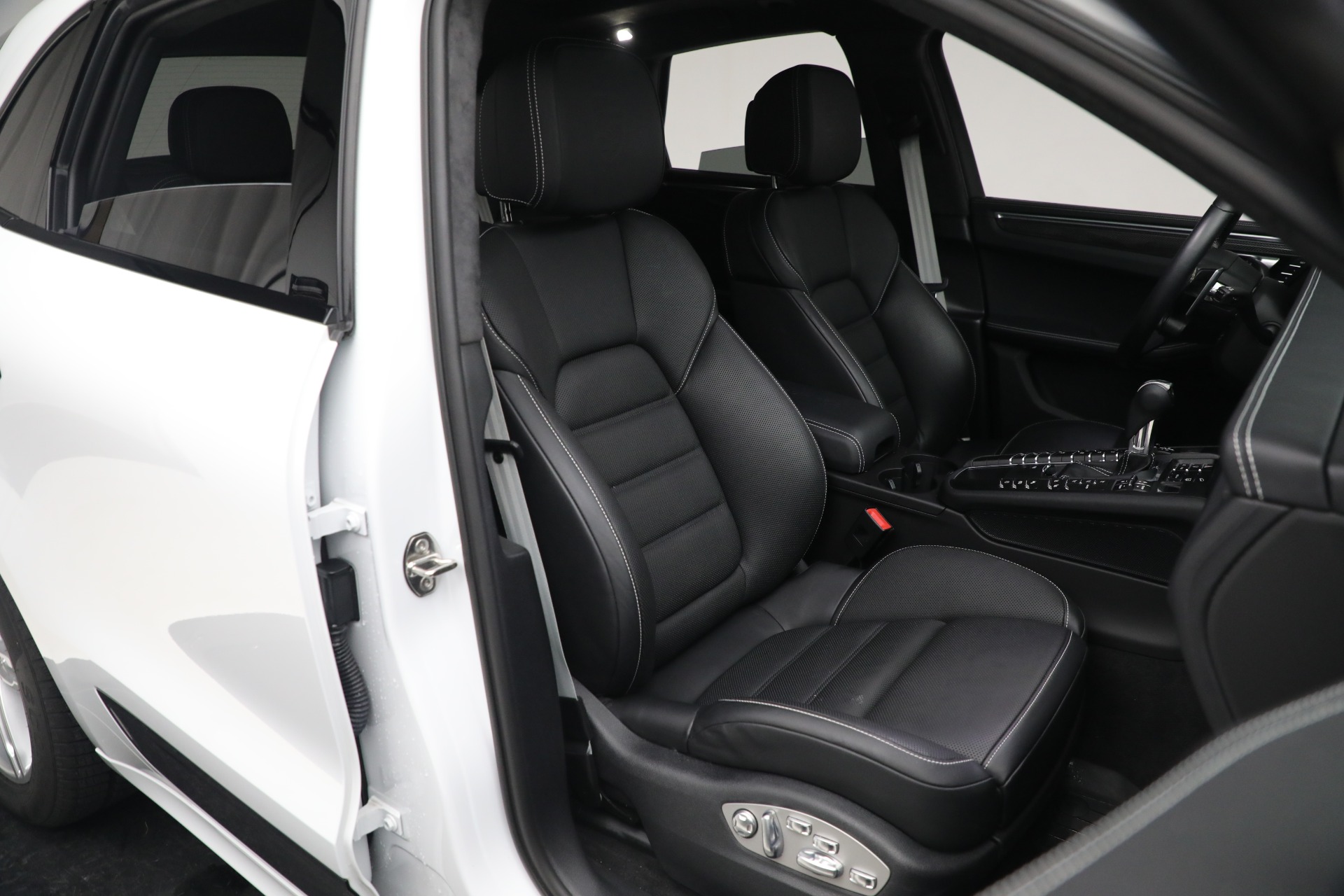 Used 2021 Porsche Macan Turbo | St. Petersburg, FL