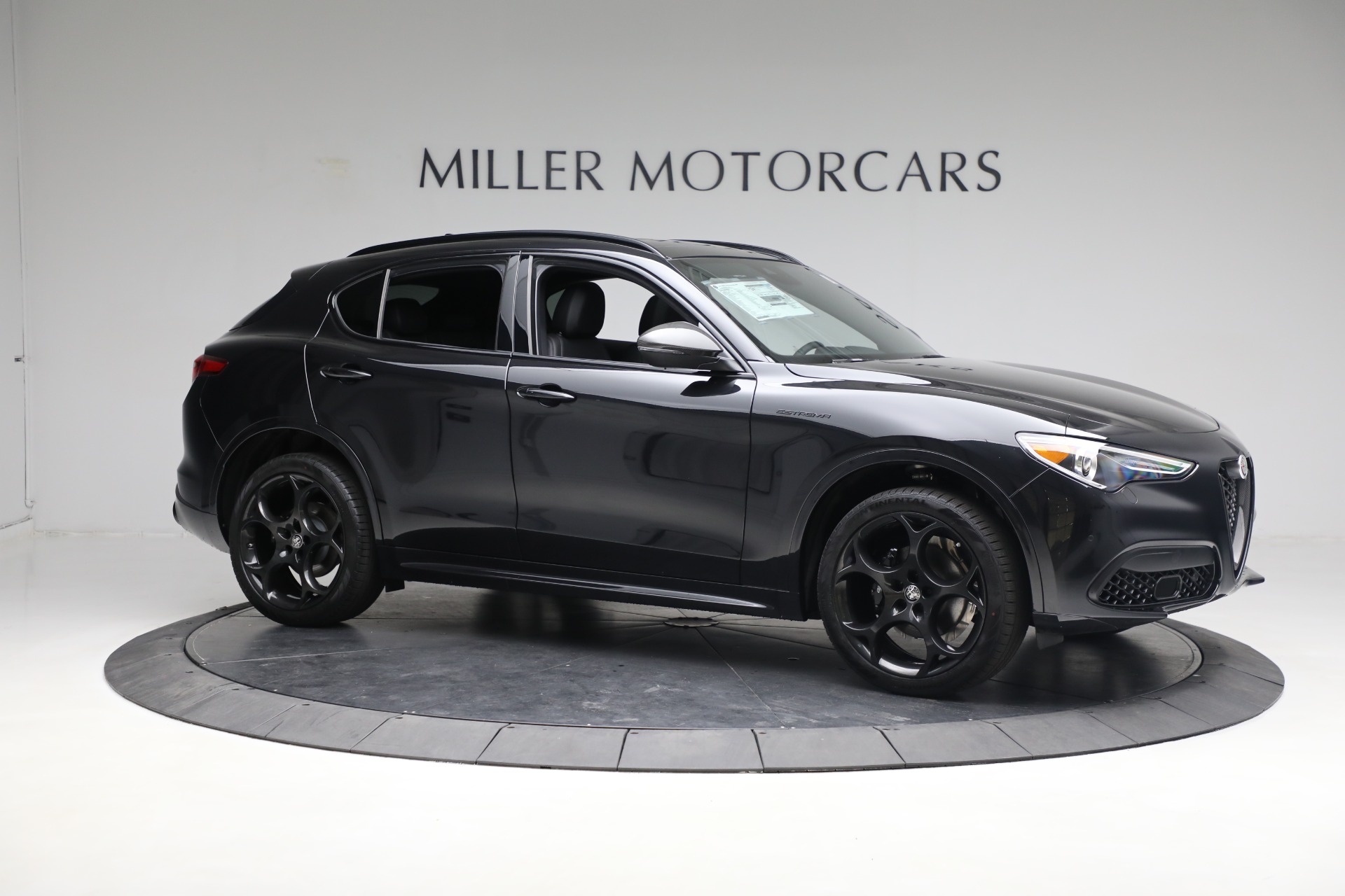 New 2023 Alfa Romeo Stelvio Estrema | St. Petersburg, FL