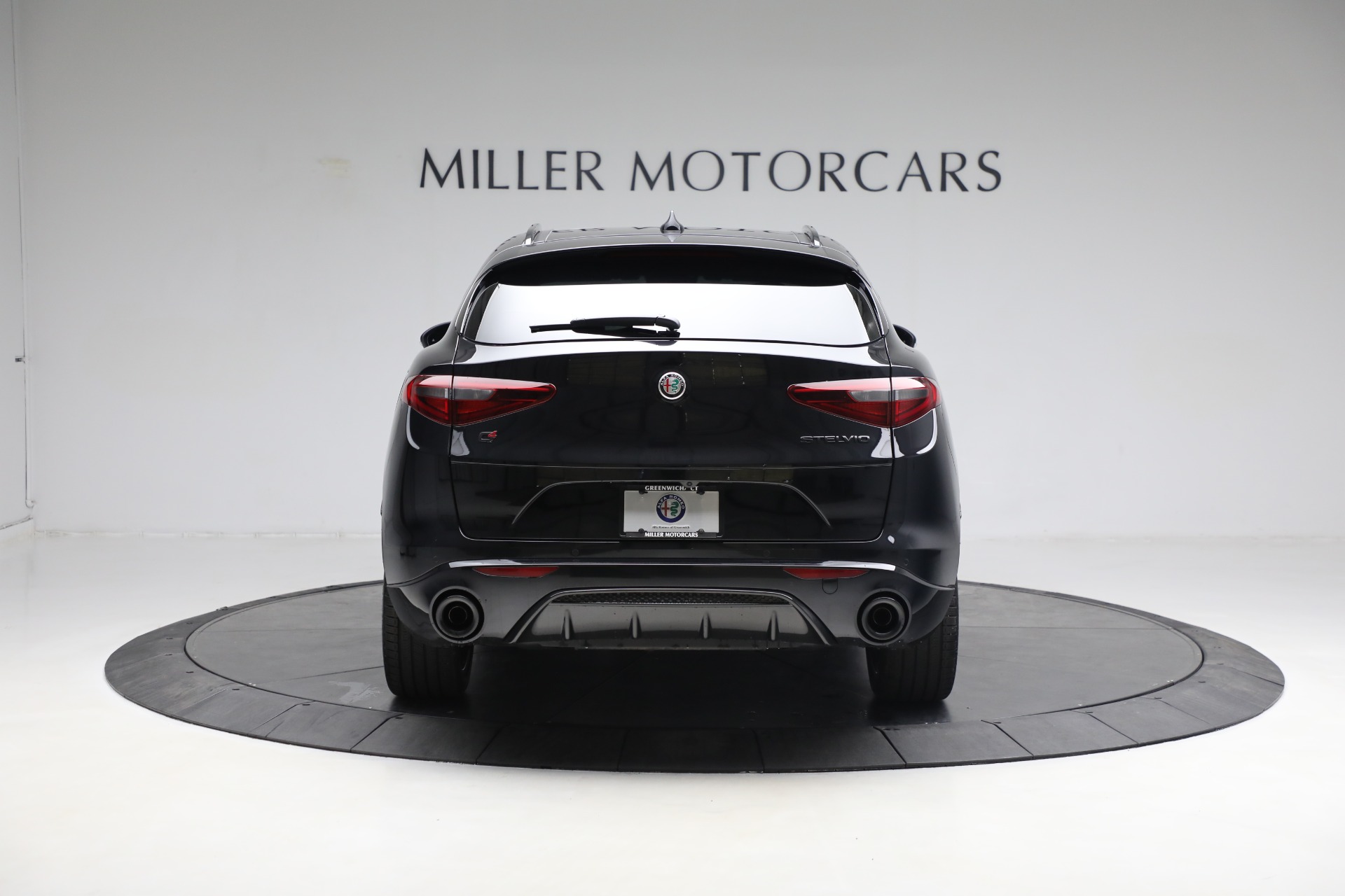 New 2023 Alfa Romeo Stelvio Estrema | St. Petersburg, FL