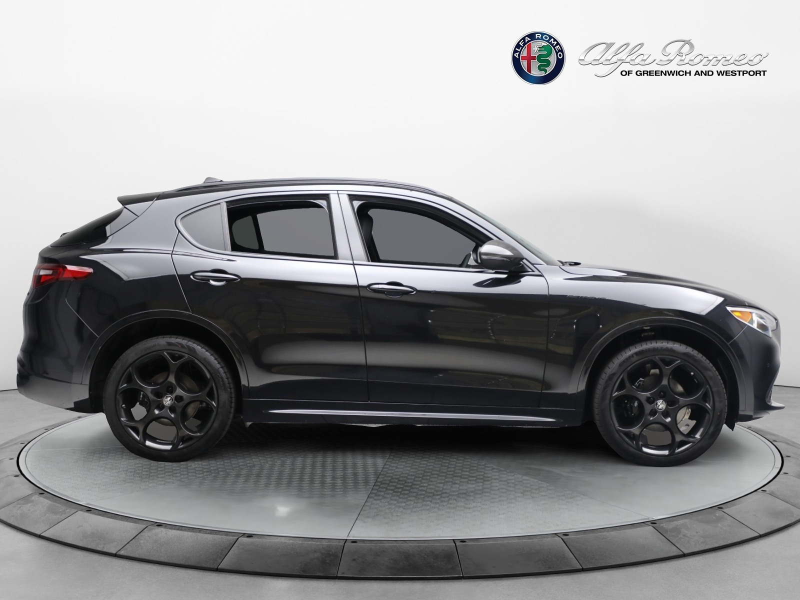 New 2023 Alfa Romeo Stelvio Estrema | St. Petersburg, FL