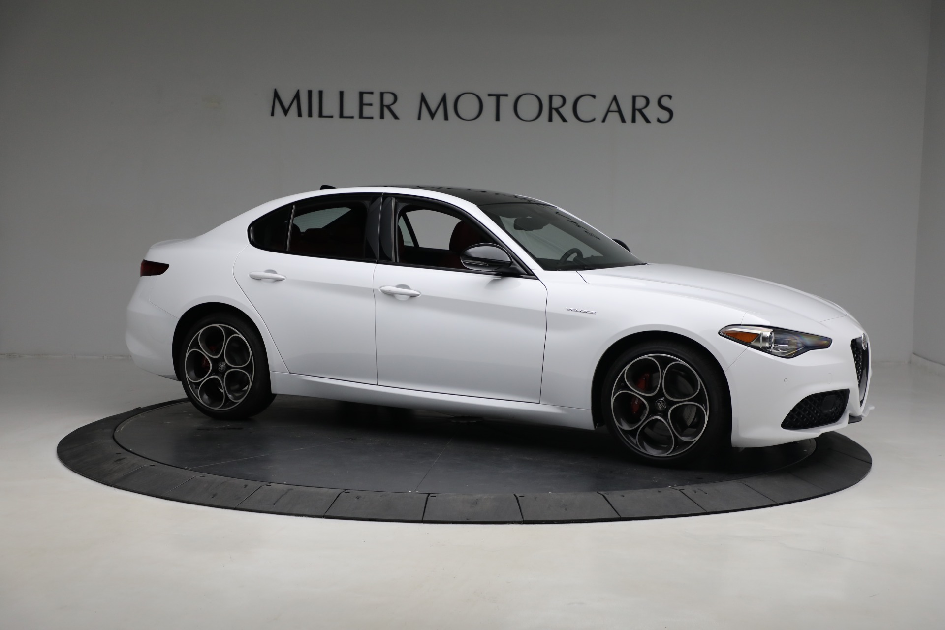New 2023 Alfa Romeo Giulia Veloce | St. Petersburg, FL