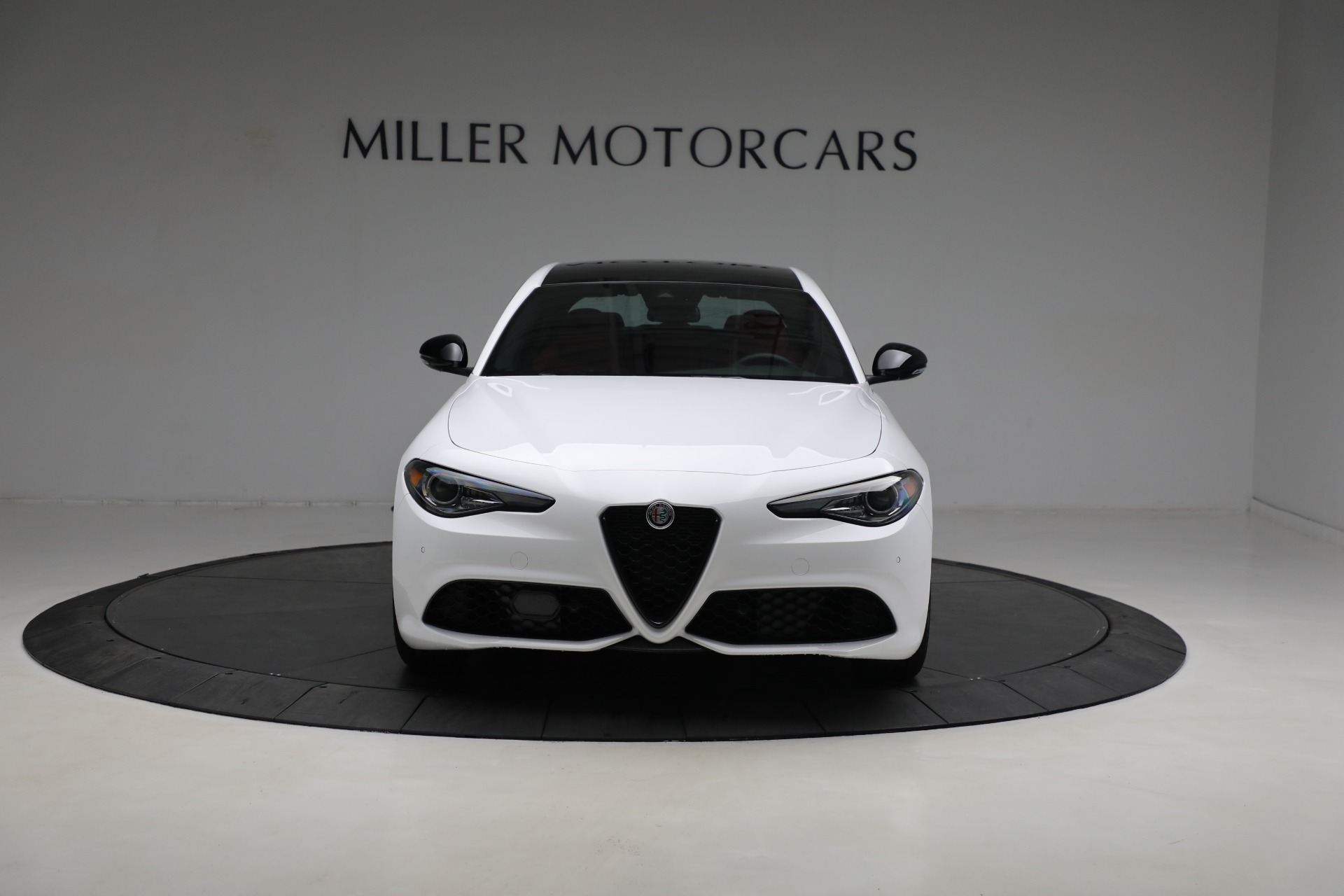 New 2023 Alfa Romeo Giulia Veloce | St. Petersburg, FL