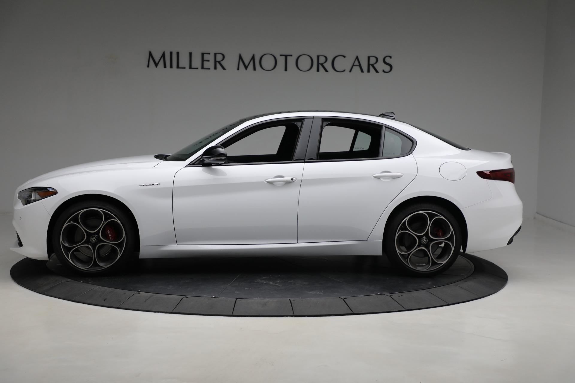 New 2023 Alfa Romeo Giulia Veloce | St. Petersburg, FL