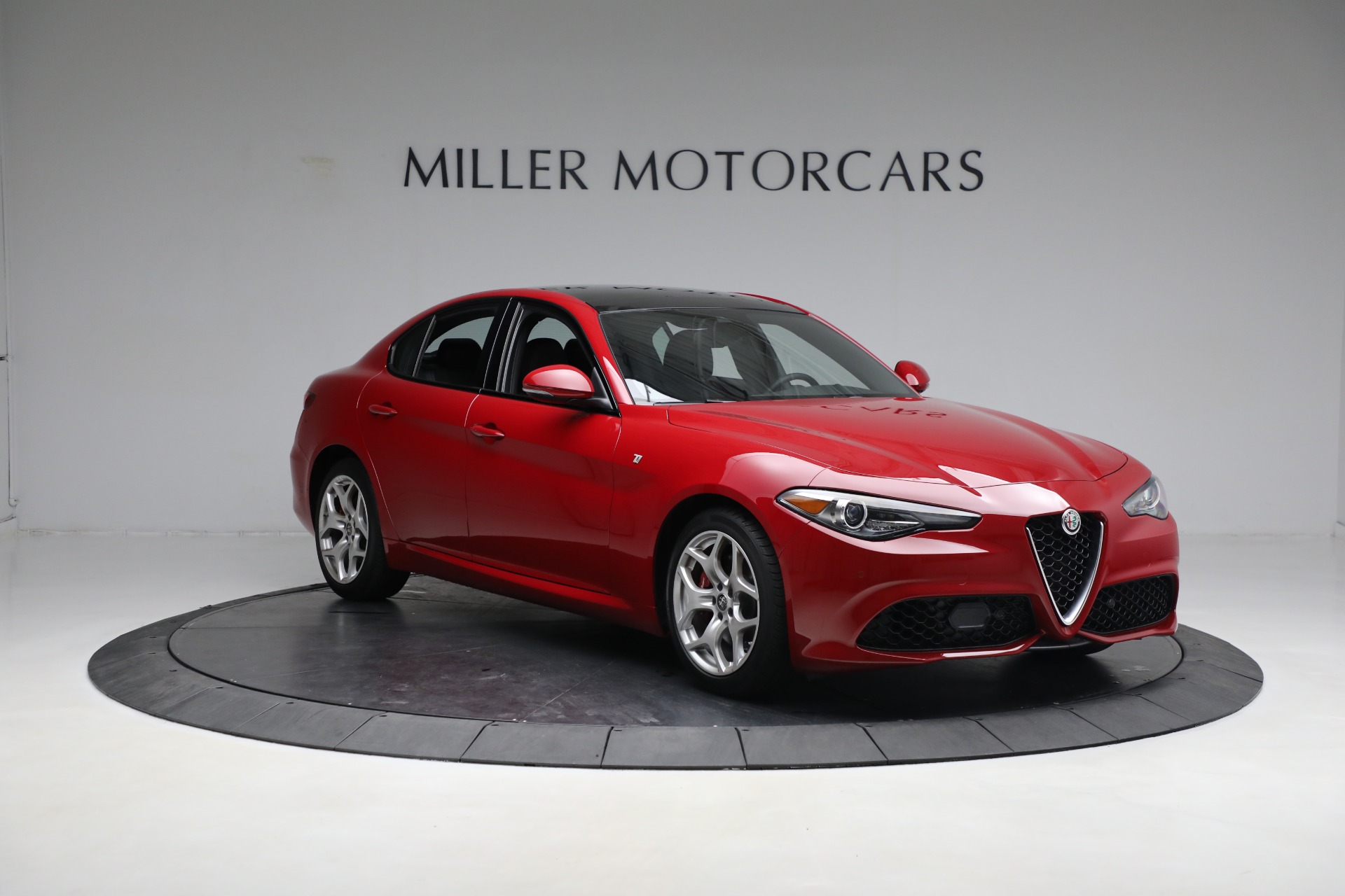 New 2023 Alfa Romeo Giulia Ti | St. Petersburg, FL