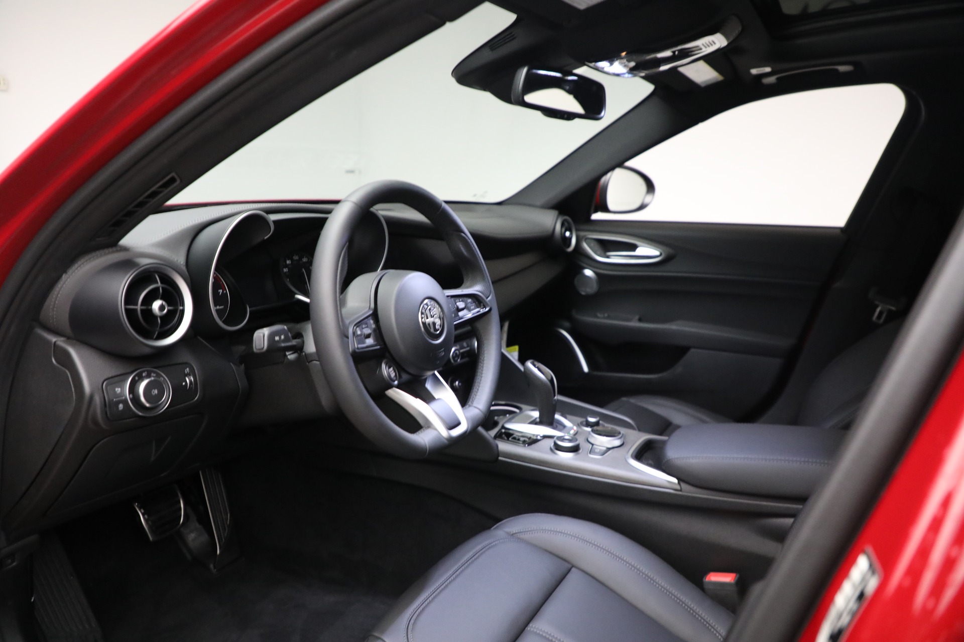 New 2023 Alfa Romeo Giulia Ti | St. Petersburg, FL