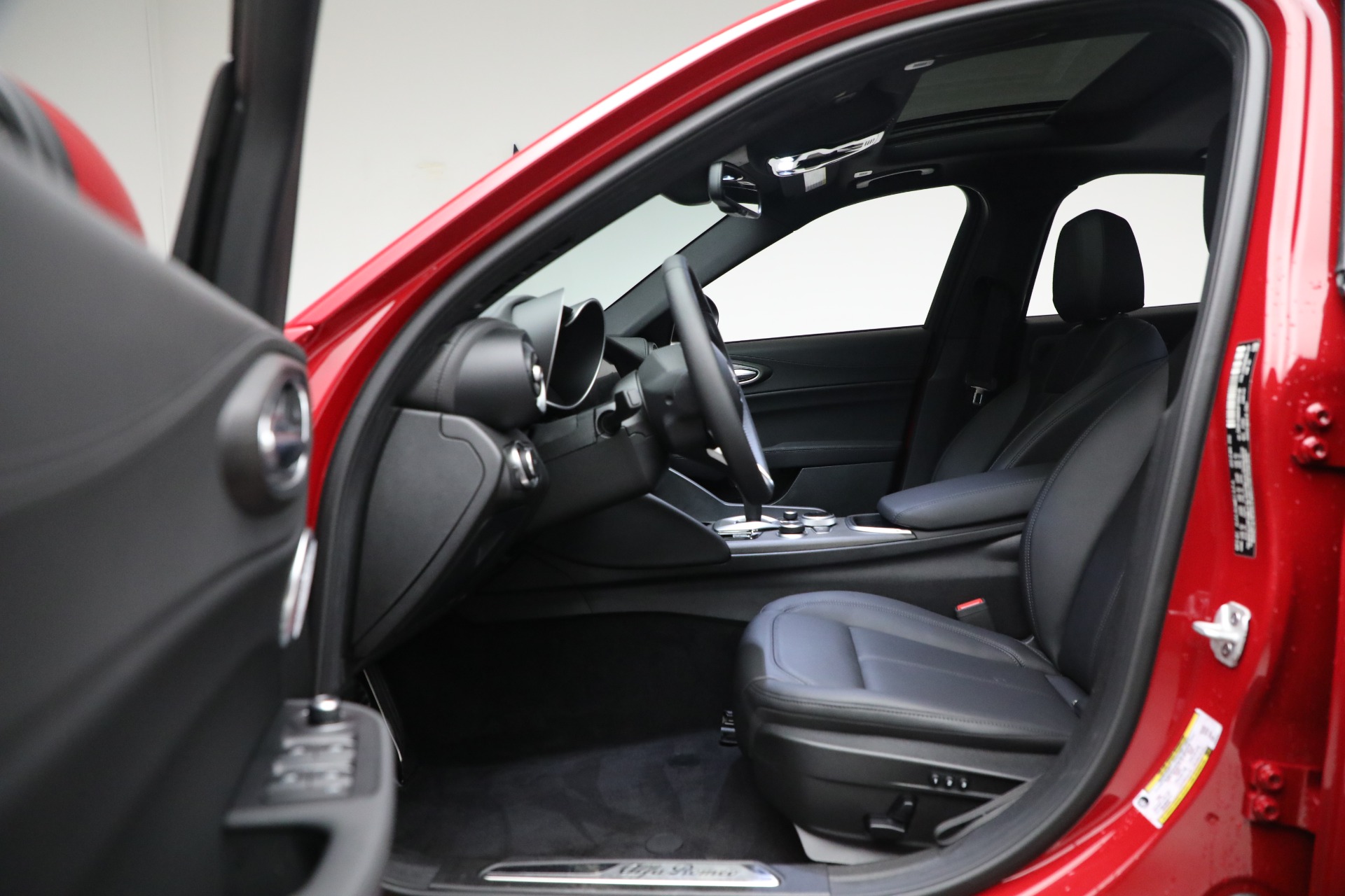 New 2023 Alfa Romeo Giulia Ti | St. Petersburg, FL