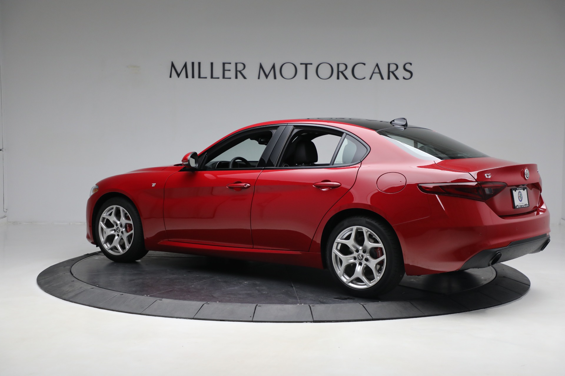 New 2023 Alfa Romeo Giulia Ti | St. Petersburg, FL