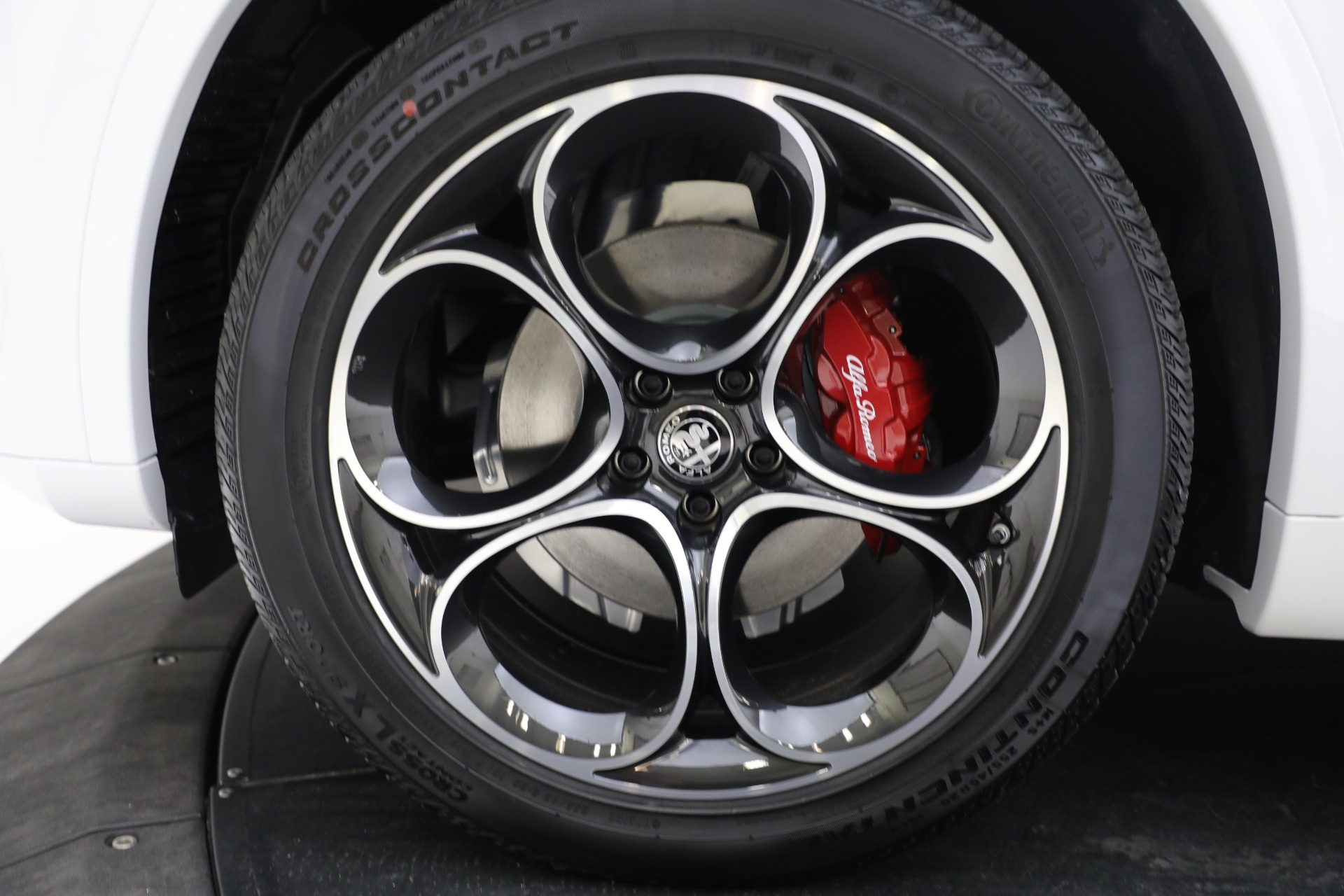 New 2023 Alfa Romeo Stelvio Veloce | St. Petersburg, FL