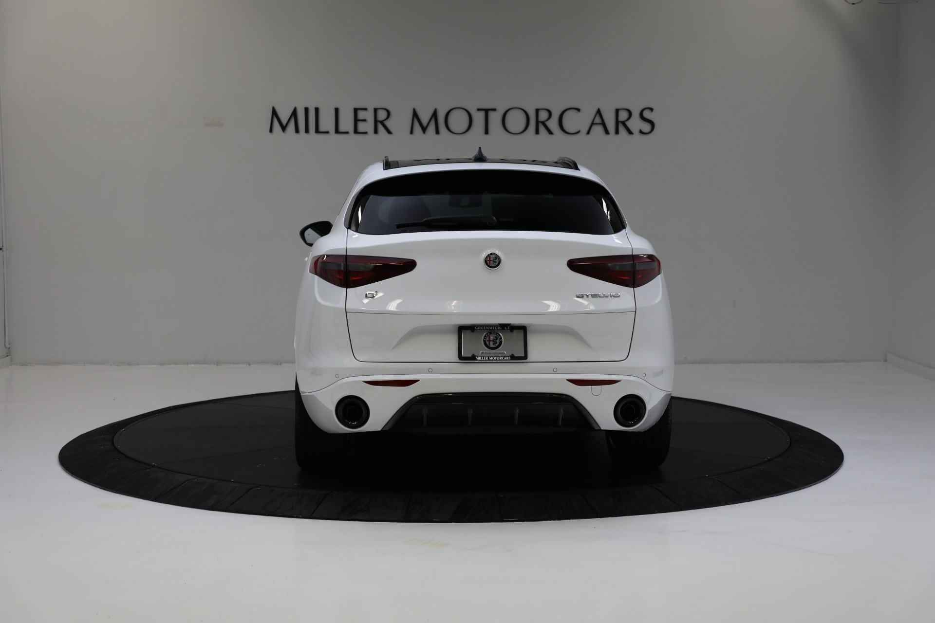 New 2023 Alfa Romeo Stelvio Veloce | St. Petersburg, FL