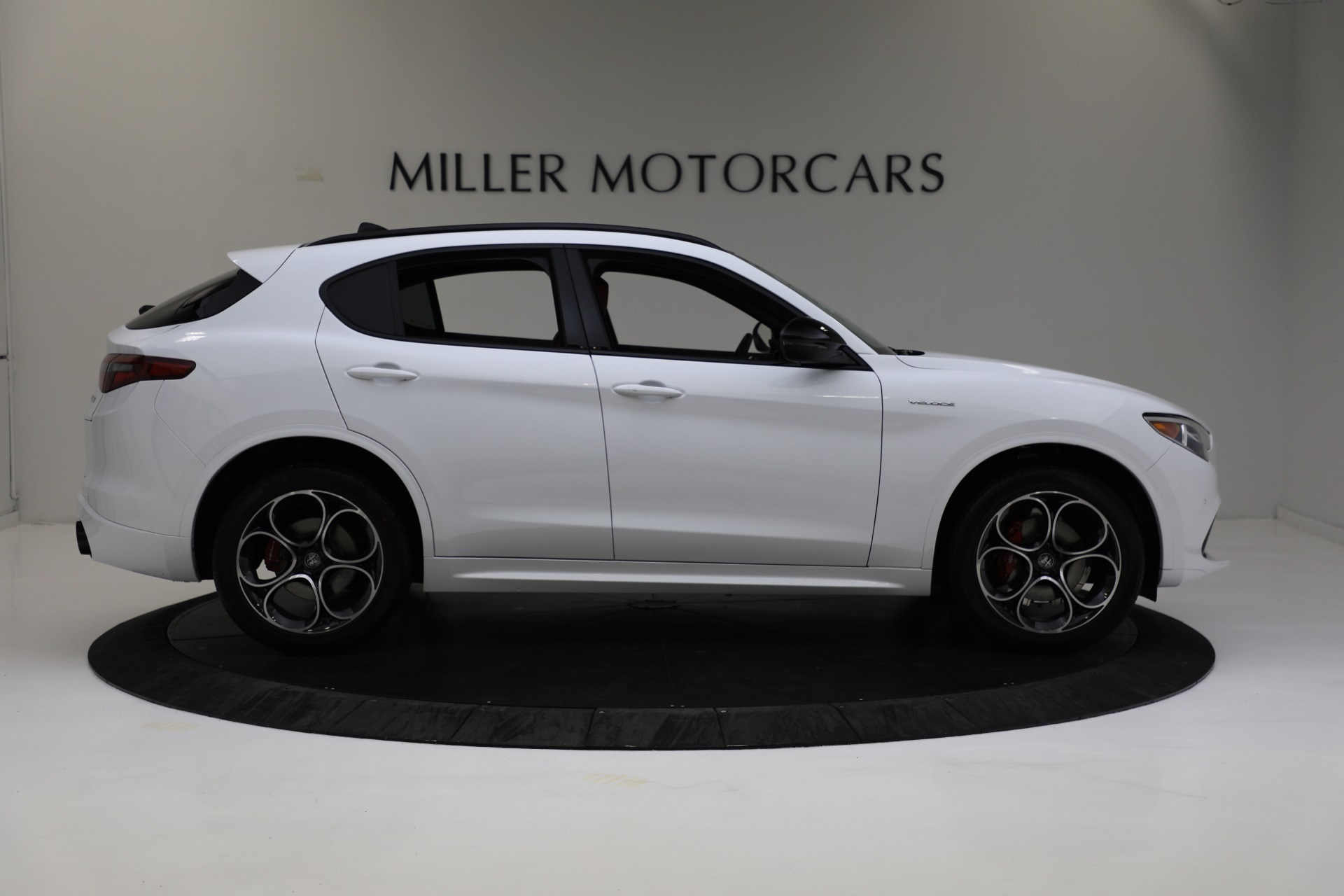 New 2023 Alfa Romeo Stelvio Veloce | St. Petersburg, FL