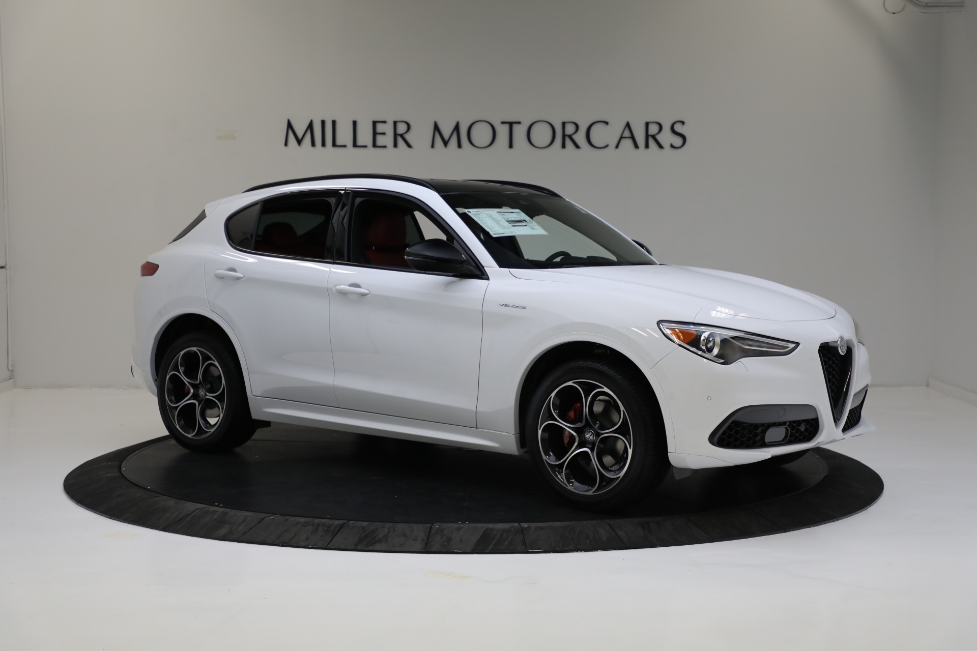 New 2023 Alfa Romeo Stelvio Veloce | St. Petersburg, FL