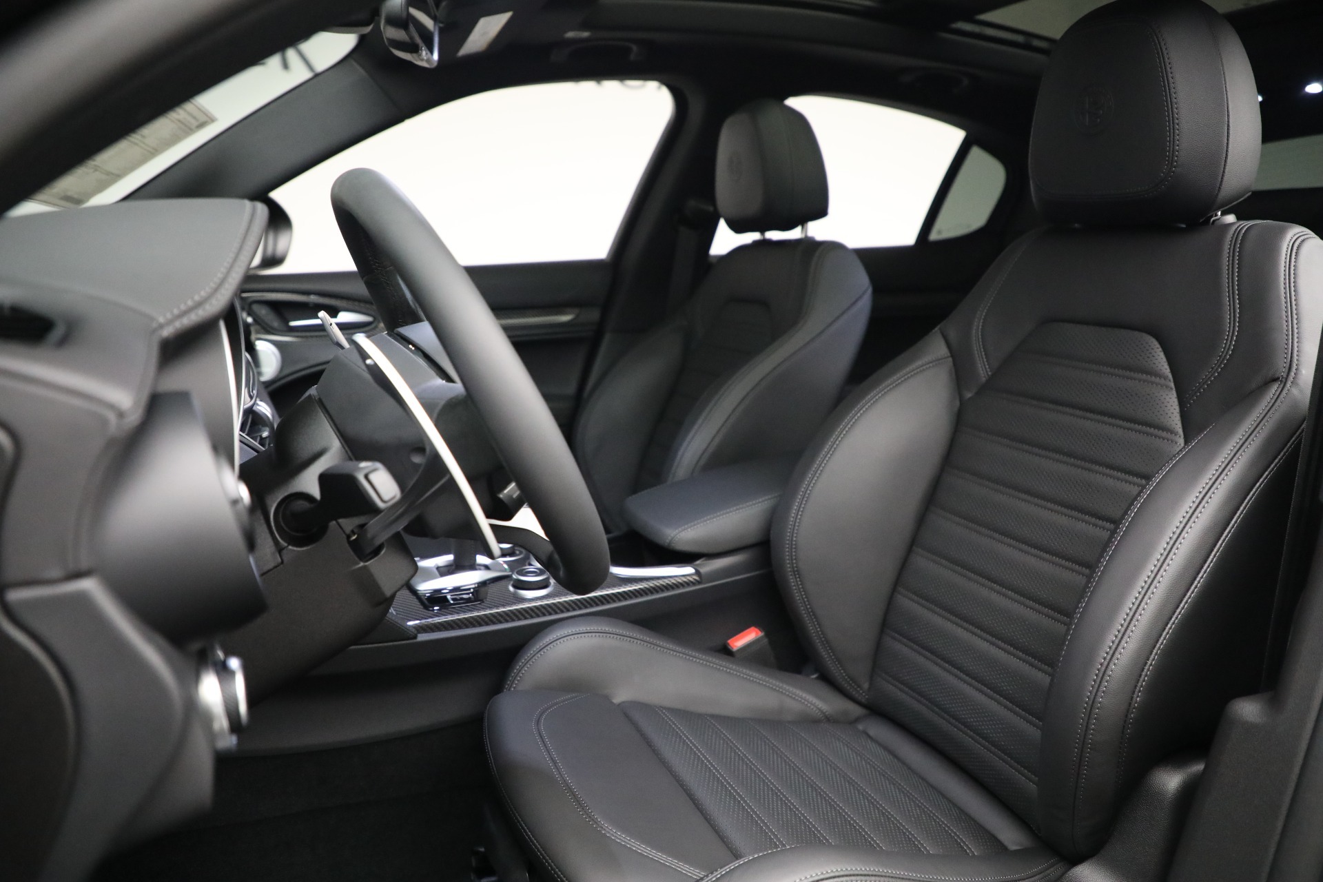 New 2023 Alfa Romeo Stelvio Quadrifoglio | St. Petersburg, FL