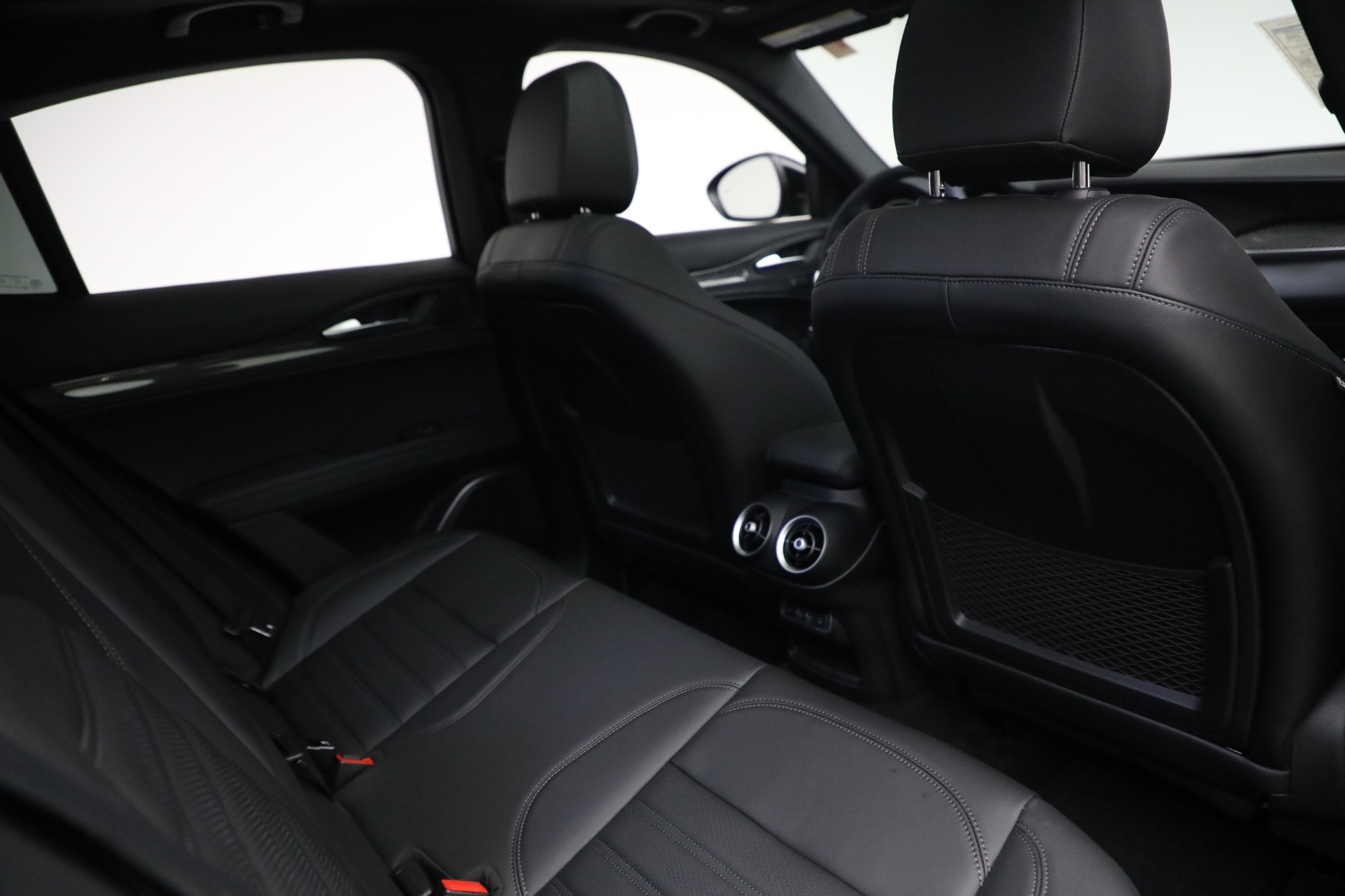 New 2023 Alfa Romeo Stelvio Quadrifoglio | St. Petersburg, FL