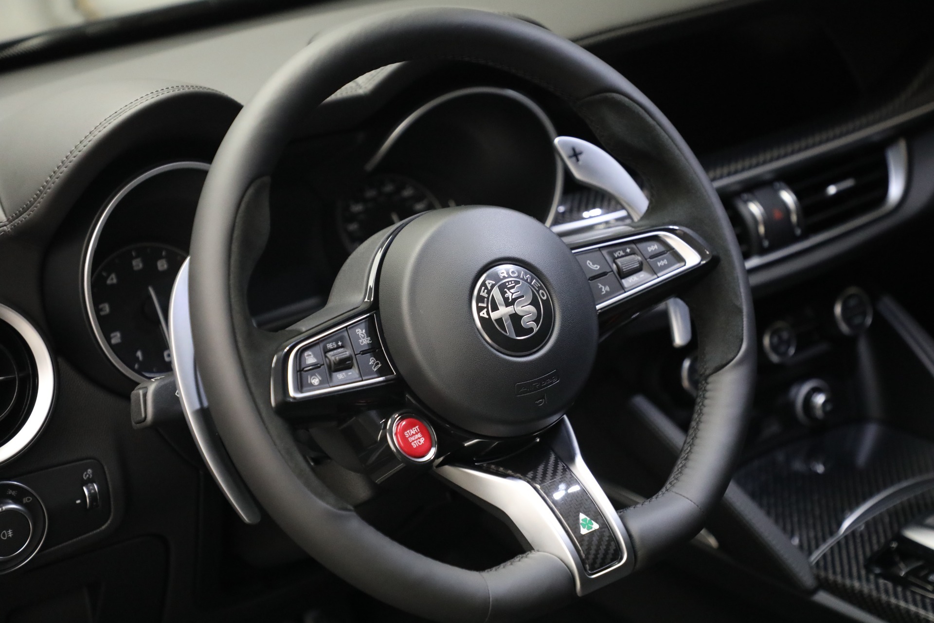New 2023 Alfa Romeo Stelvio Quadrifoglio | St. Petersburg, FL