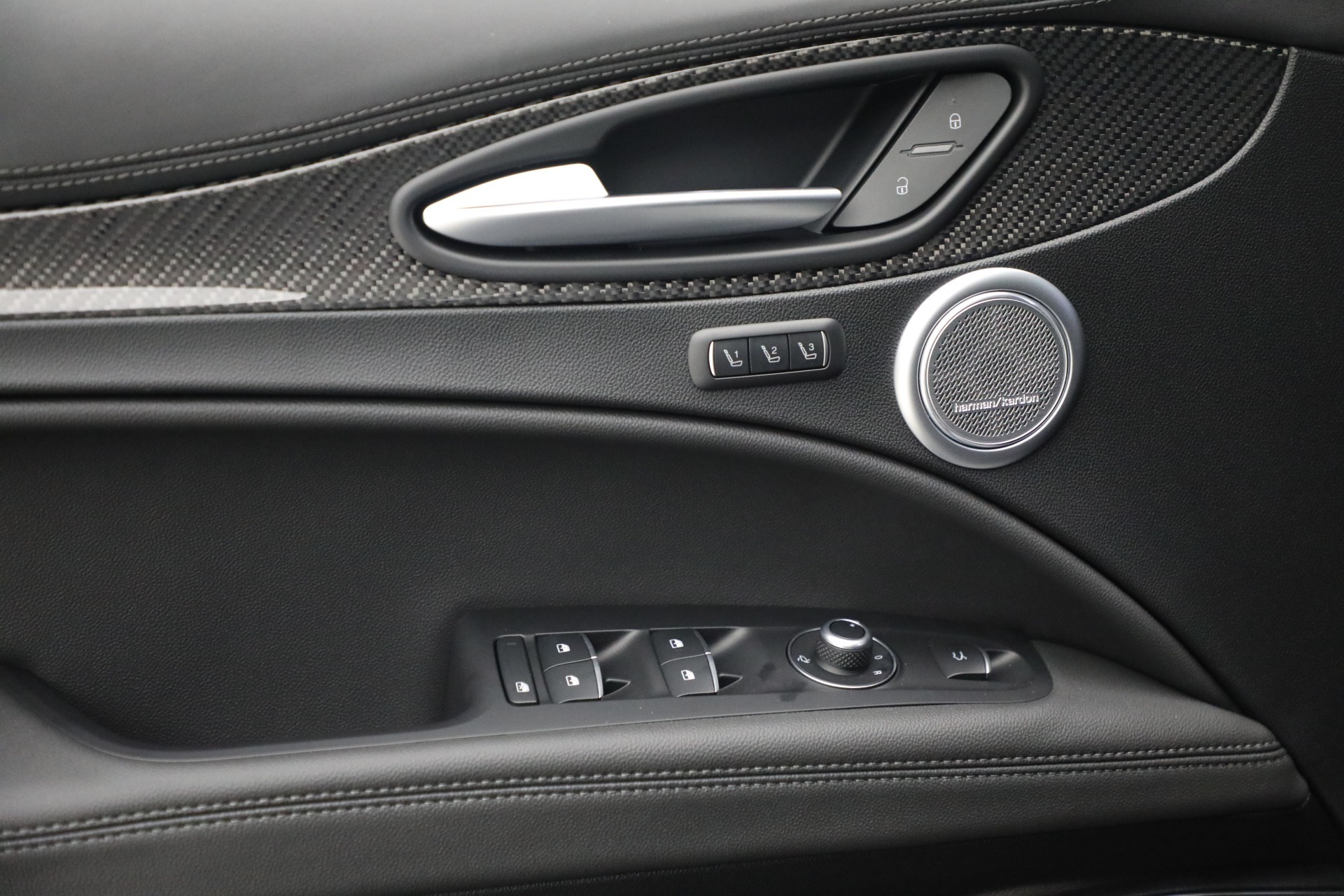New 2023 Alfa Romeo Stelvio Quadrifoglio | St. Petersburg, FL
