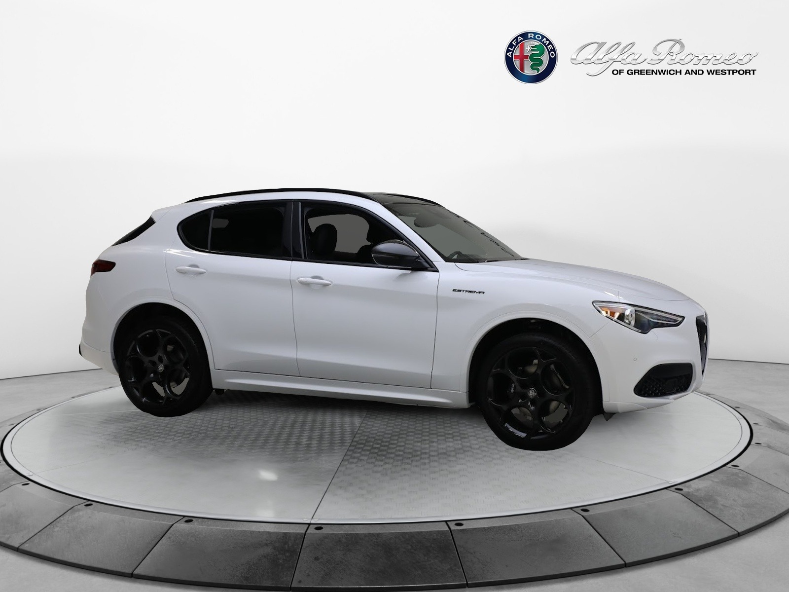 New 2023 Alfa Romeo Stelvio Estrema | St. Petersburg, FL