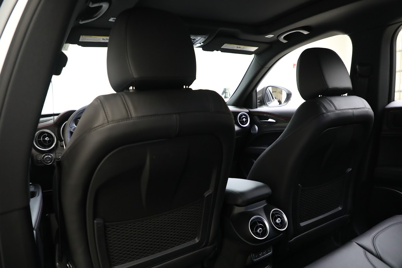 New 2023 Alfa Romeo Stelvio Estrema | St. Petersburg, FL
