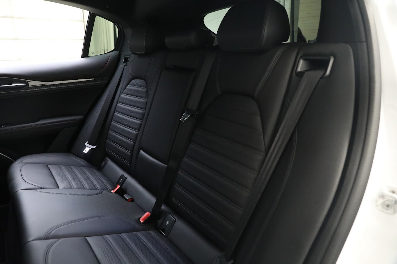 New 2023 Alfa Romeo Stelvio Estrema | St. Petersburg, FL