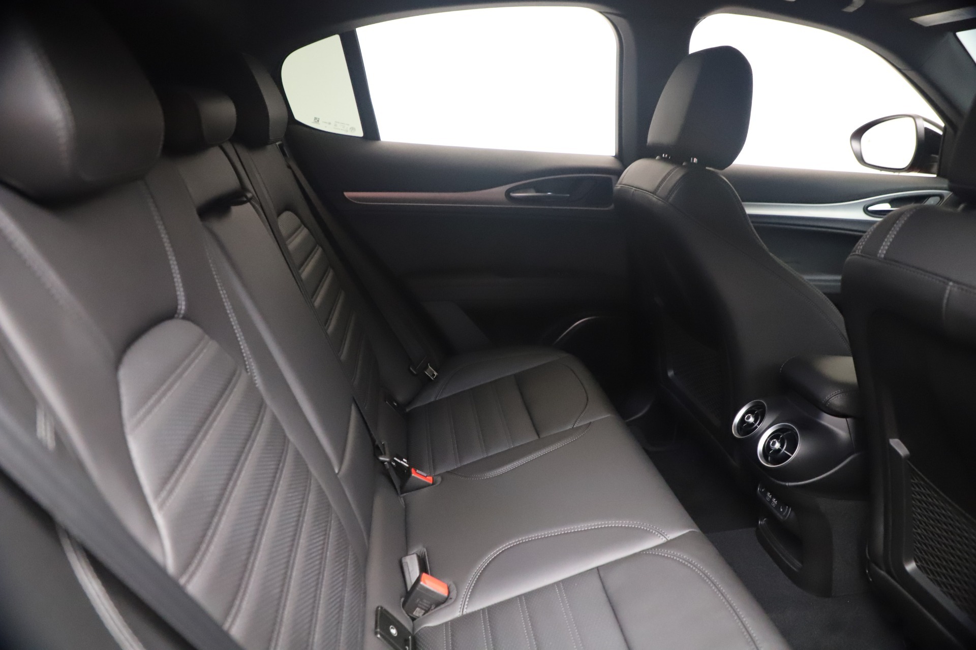 New 2023 Alfa Romeo Stelvio Veloce | St. Petersburg, FL