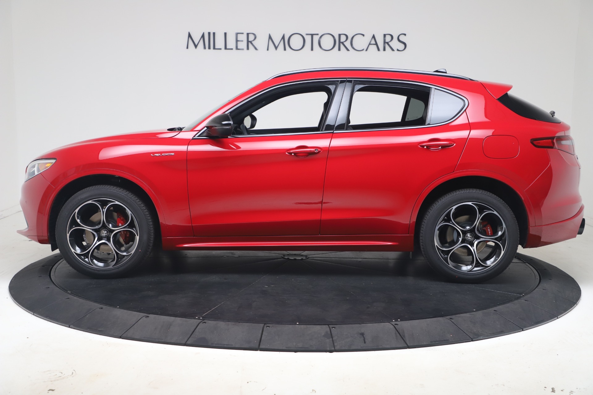 New 2023 Alfa Romeo Stelvio Veloce | St. Petersburg, FL