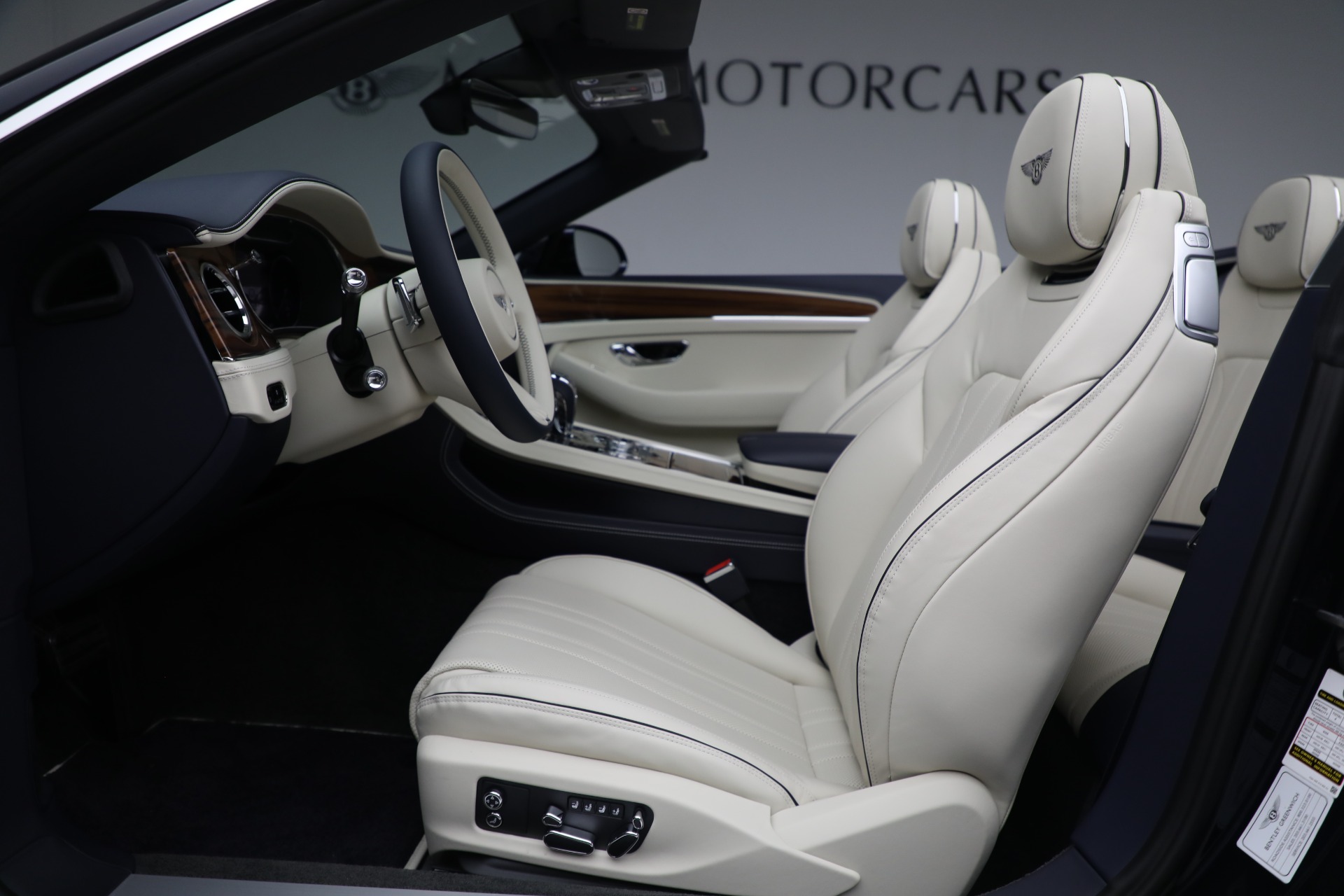 New 2023 Bentley Continental GTC V8 | St. Petersburg, FL