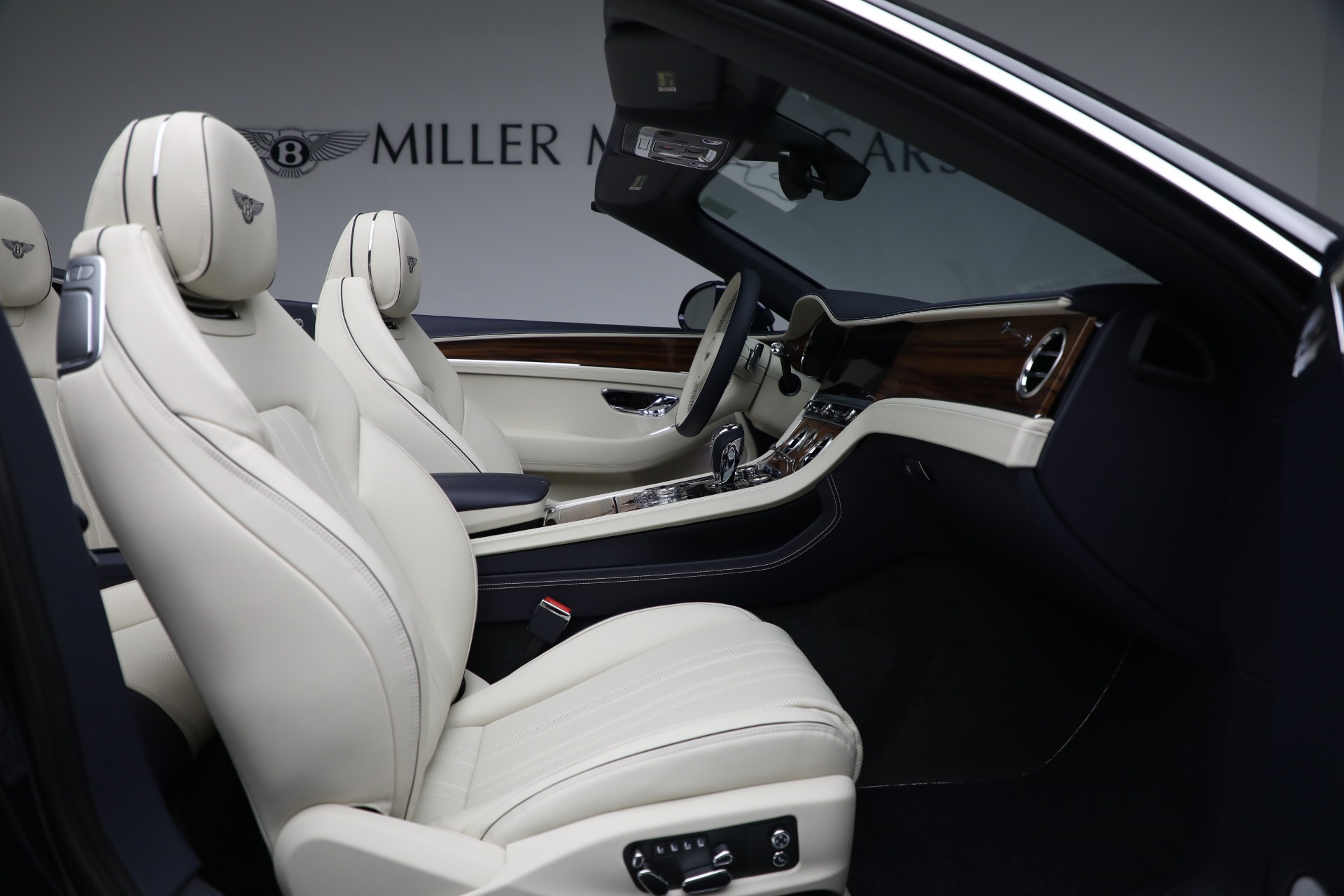 New 2023 Bentley Continental GTC V8 | St. Petersburg, FL