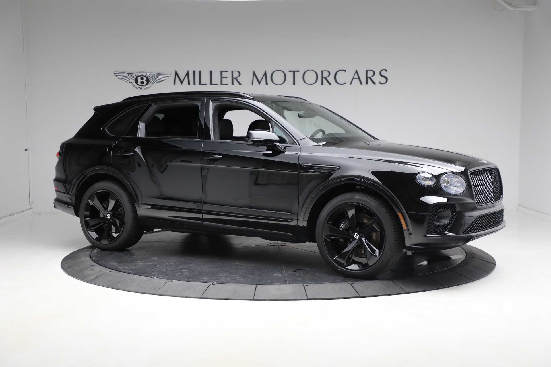 New 2023 Bentley Bentayga V8 | St. Petersburg, FL